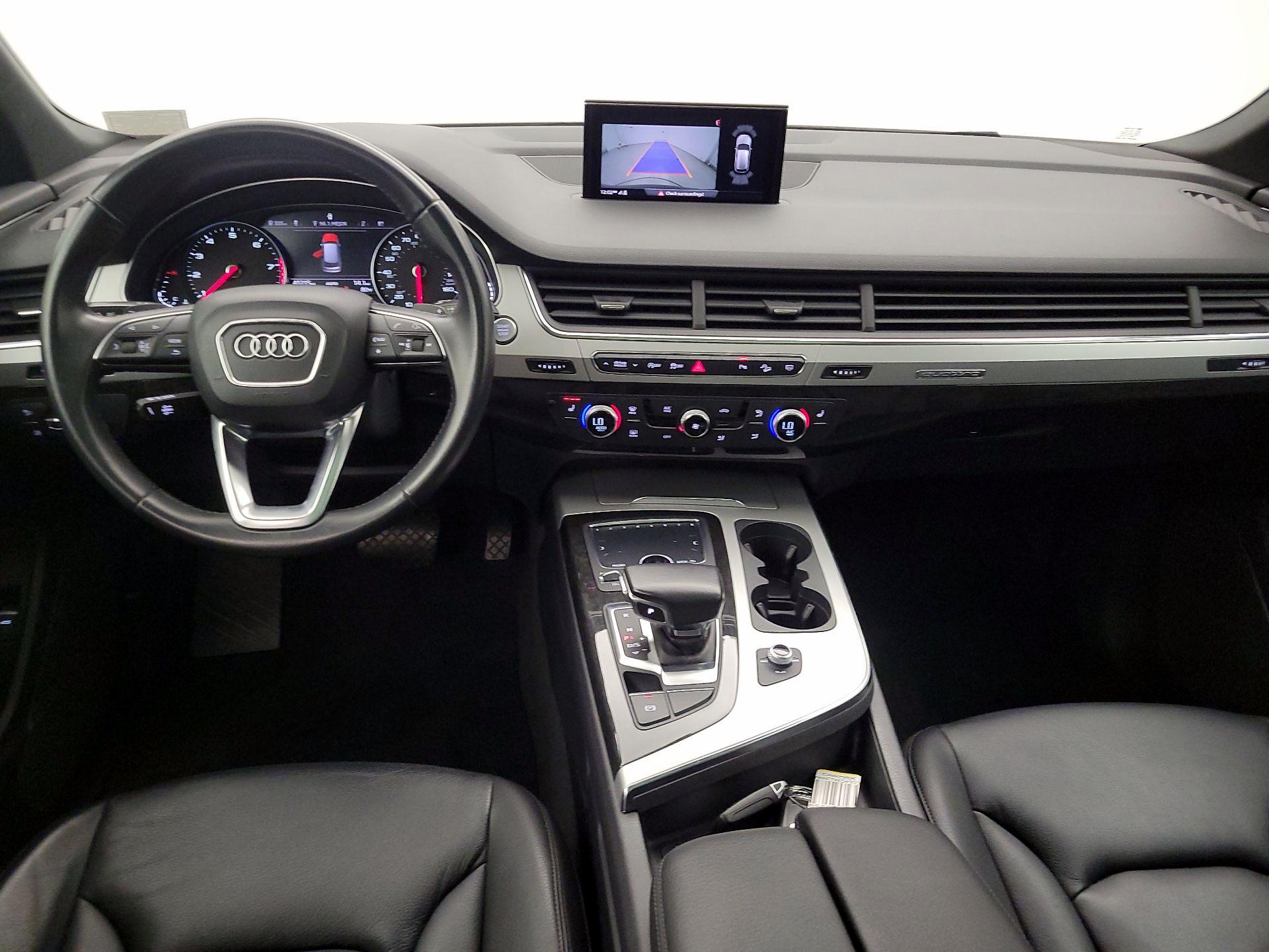 Thumbnail: 2019 Audi Q7 - 9