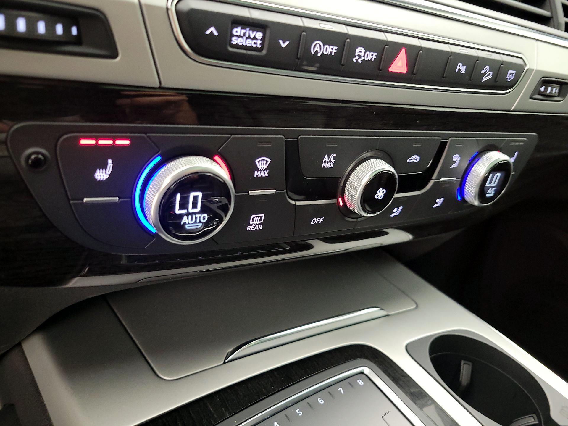 Thumbnail: 2019 Audi Q7 - 16
