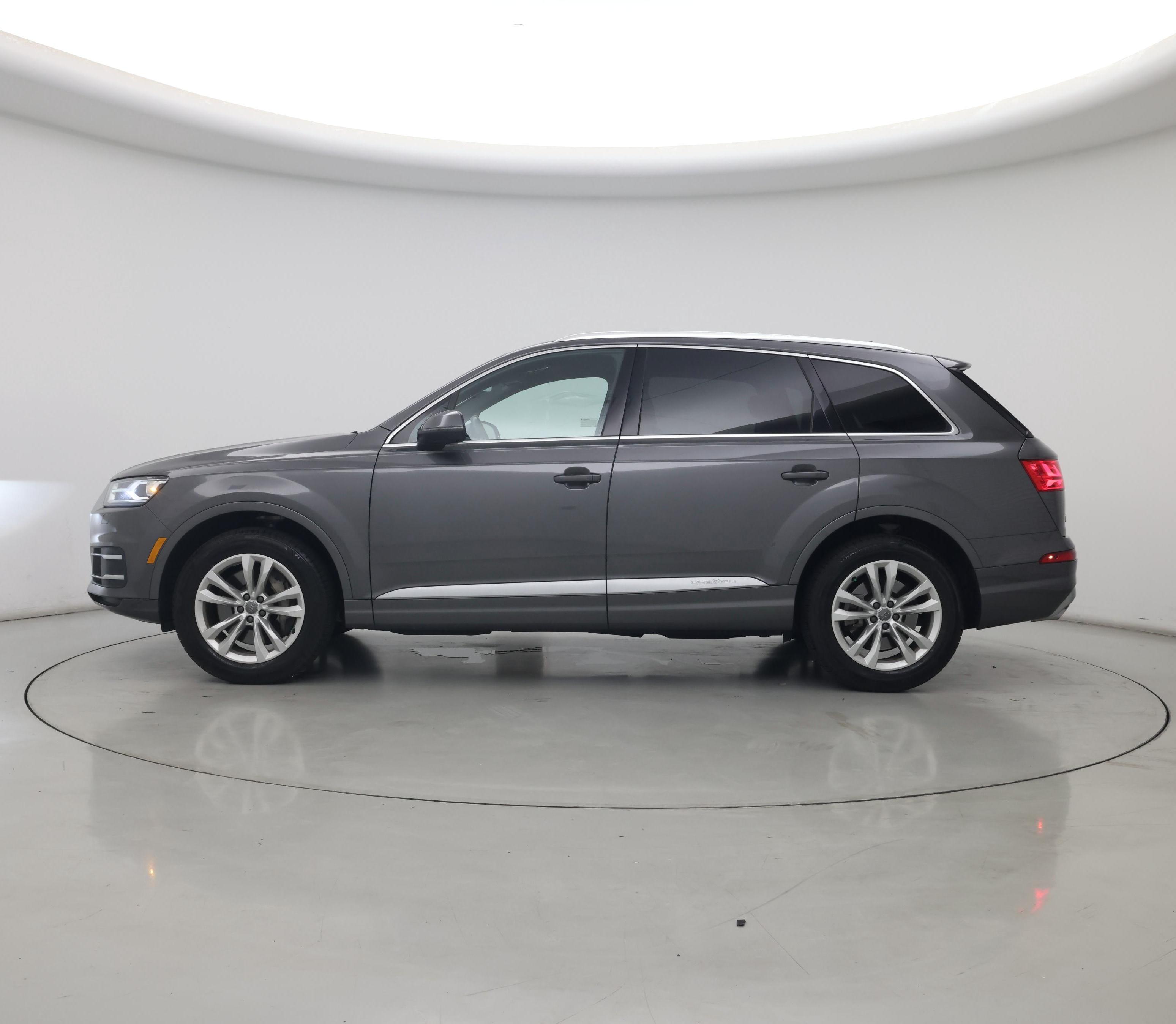 Thumbnail: 2019 Audi Q7 - 3