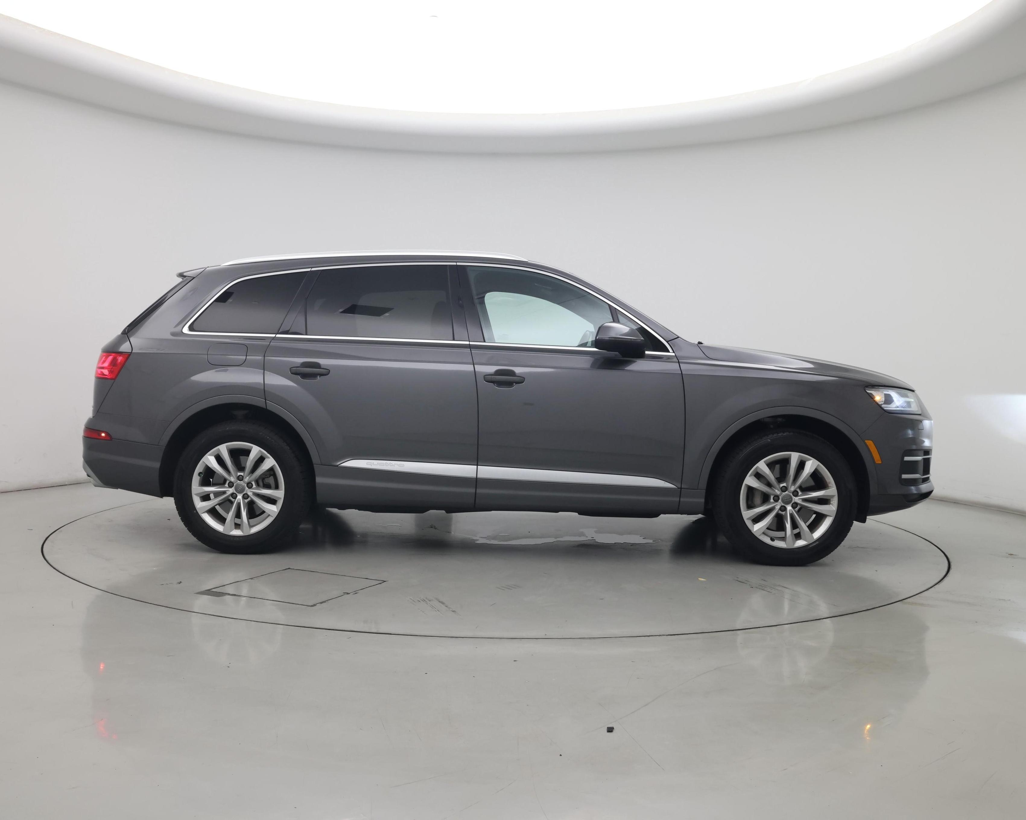 Thumbnail: 2019 Audi Q7 - 7