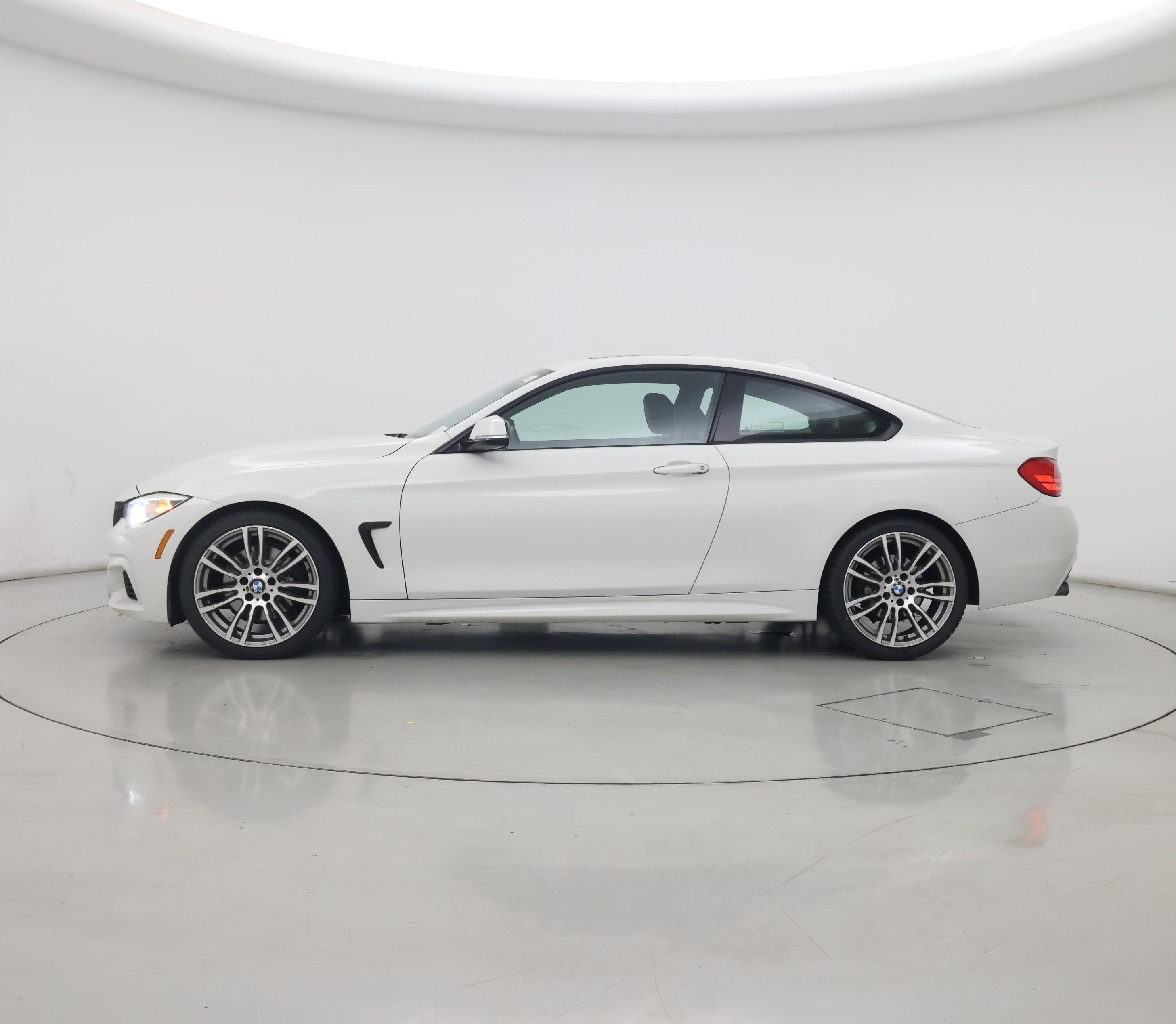 Thumbnail: 2015 BMW 4 Series - 3