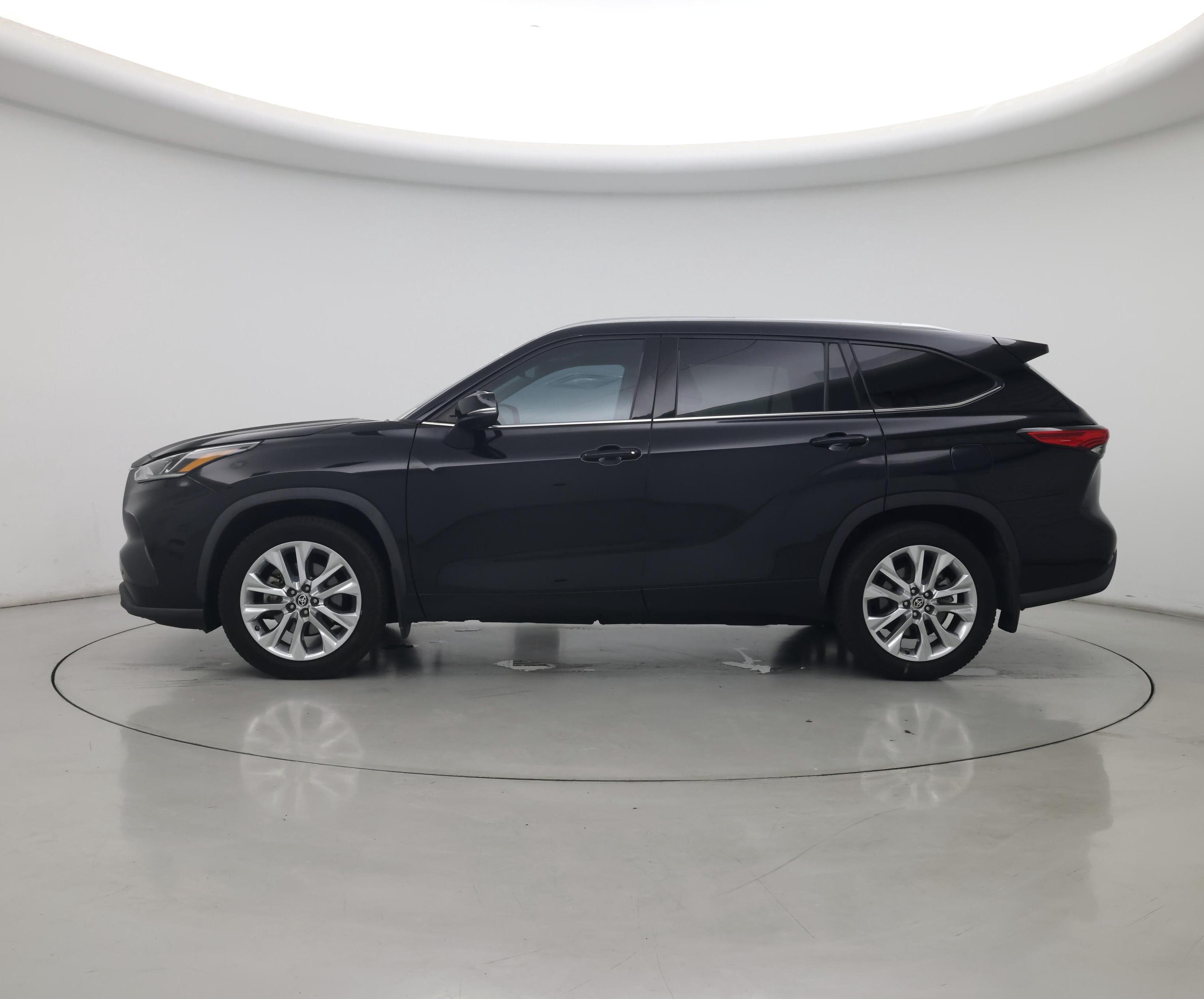Thumbnail: 2020 Toyota Highlander - 3