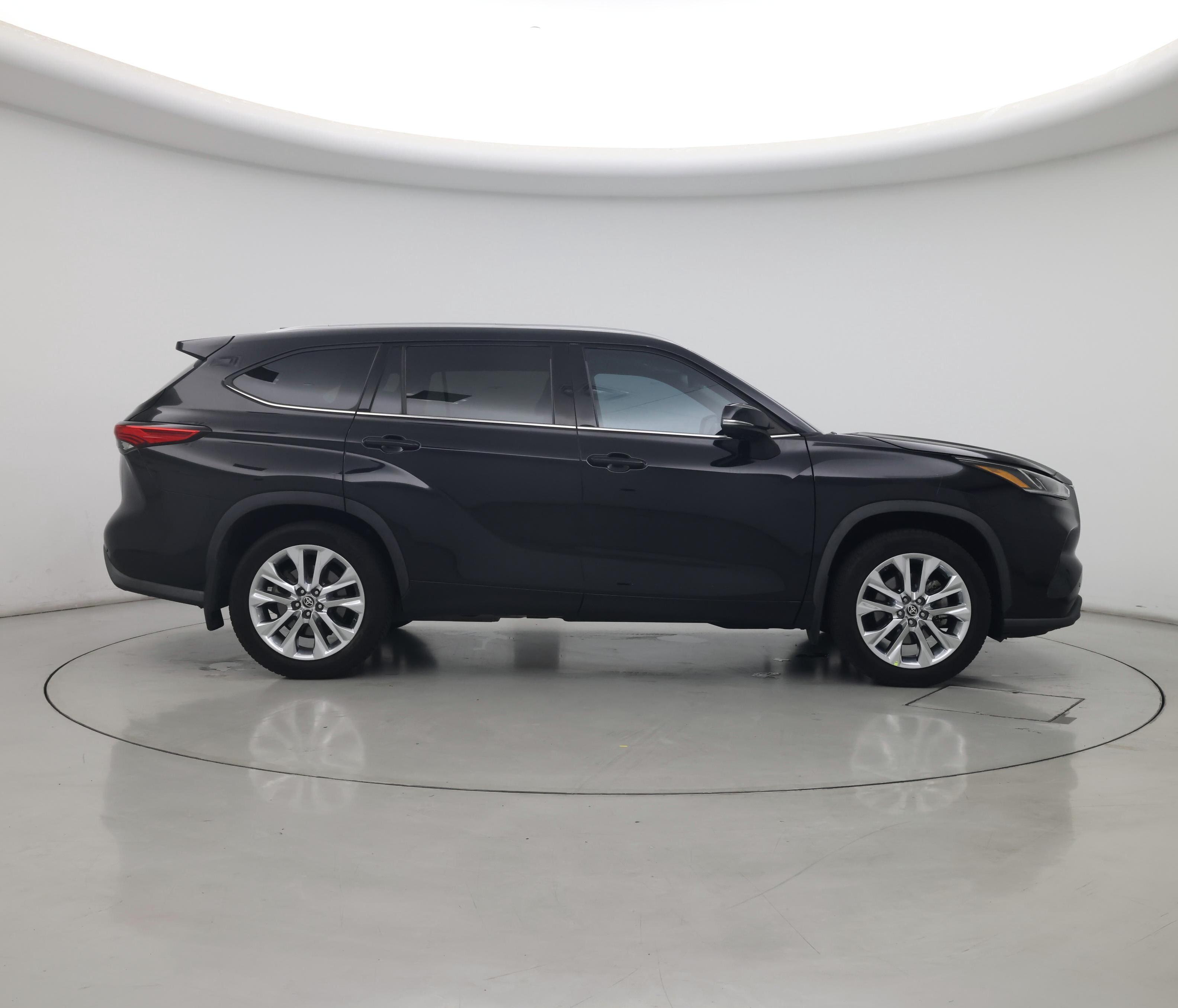Thumbnail: 2020 Toyota Highlander - 7