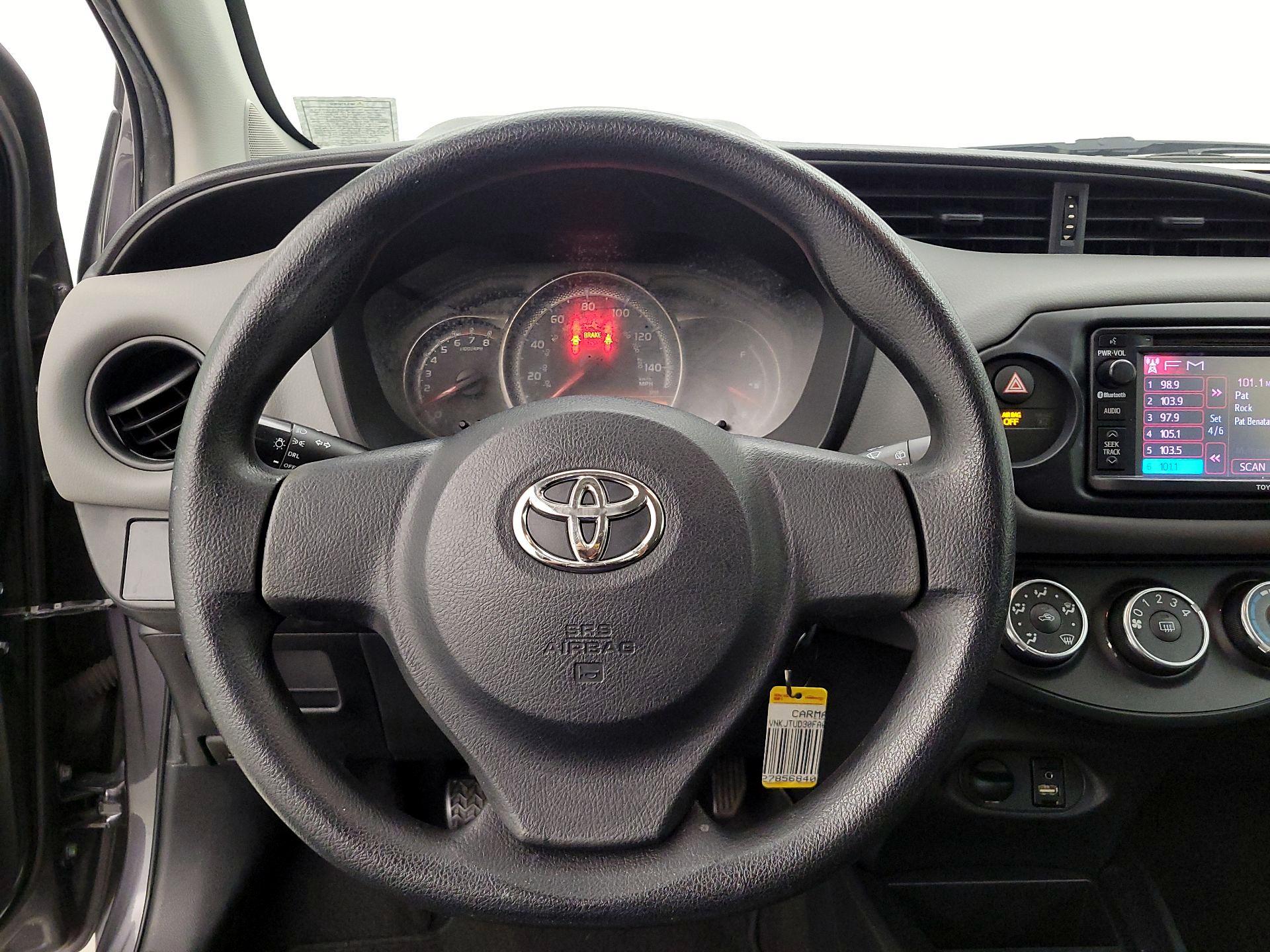Thumbnail: 2015 Toyota Yaris - 10