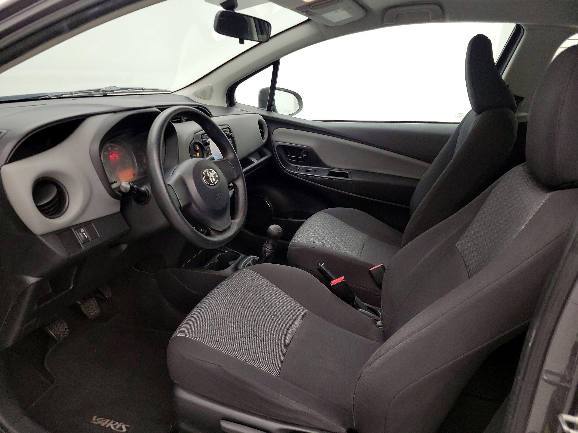 Thumbnail: 2015 Toyota Yaris - 11
