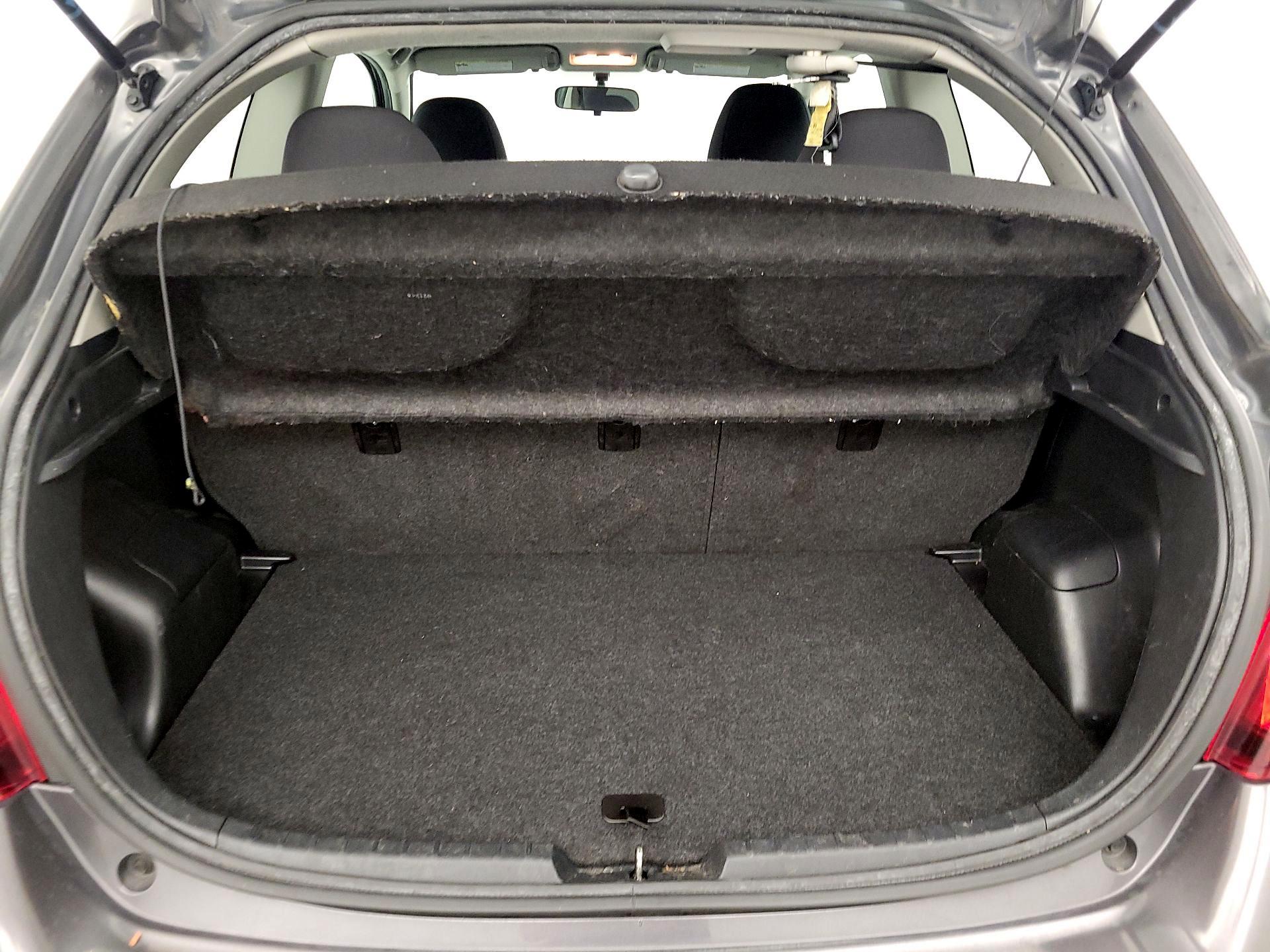 Thumbnail: 2015 Toyota Yaris - 19