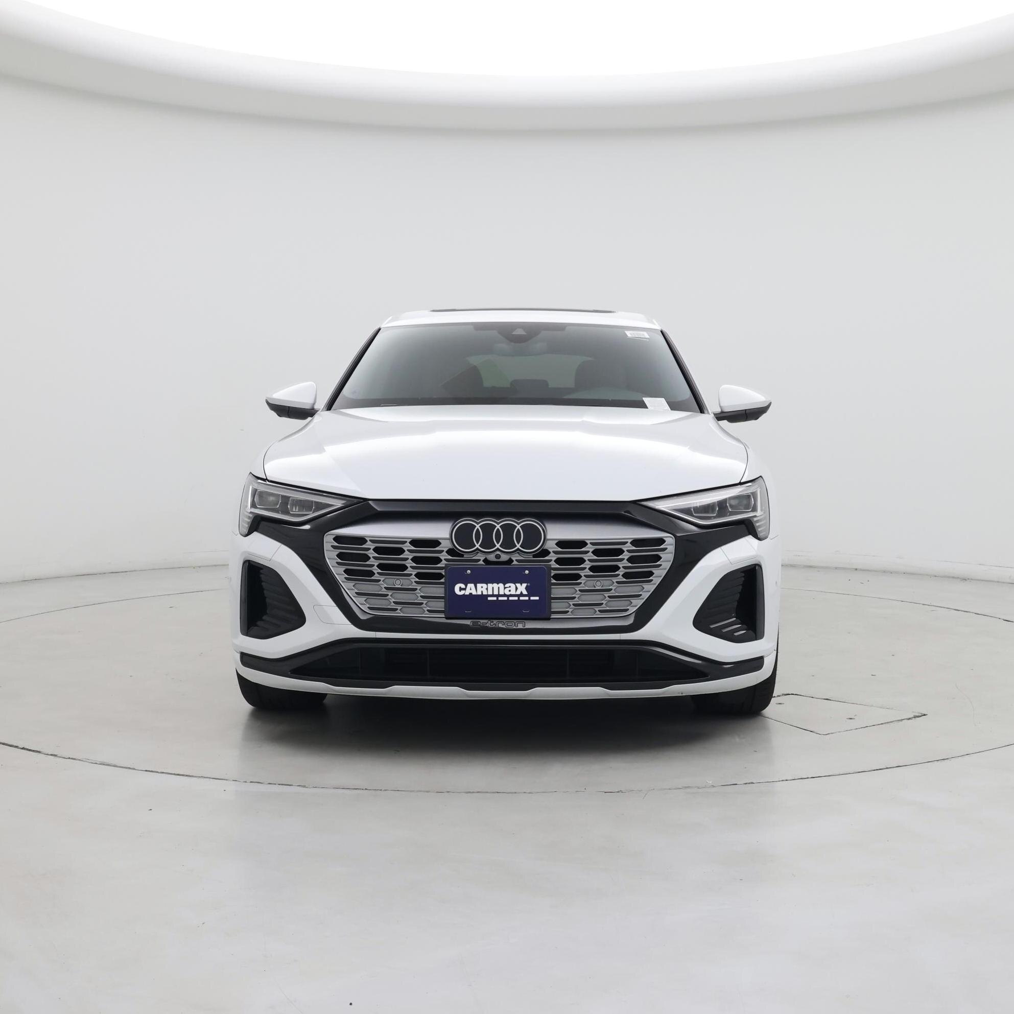 Thumbnail: 2024 Audi Q8 e-tron - 5