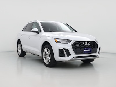 White 2024 Audi Q5 Plug-in Hybrid S-Line Premium
