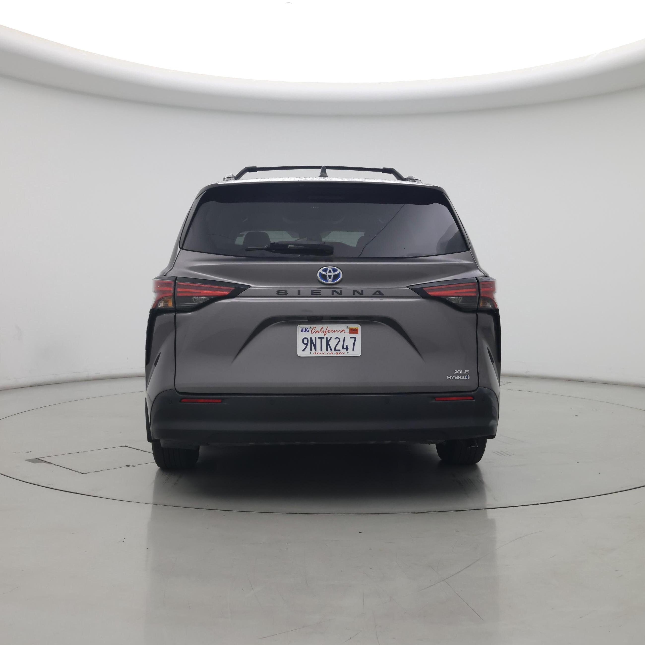 Thumbnail: 2021 Toyota Sienna - 6