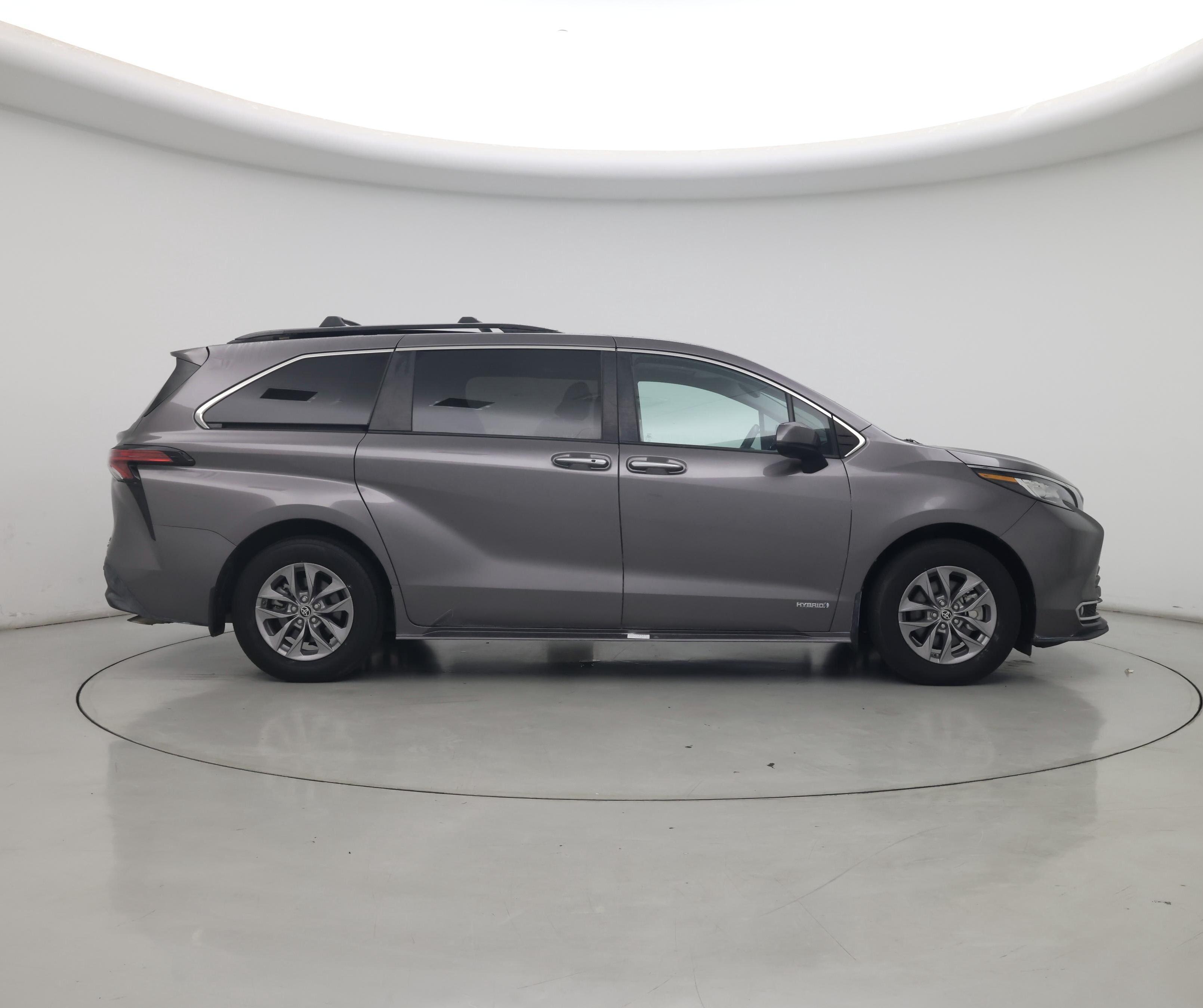 Thumbnail: 2021 Toyota Sienna - 7