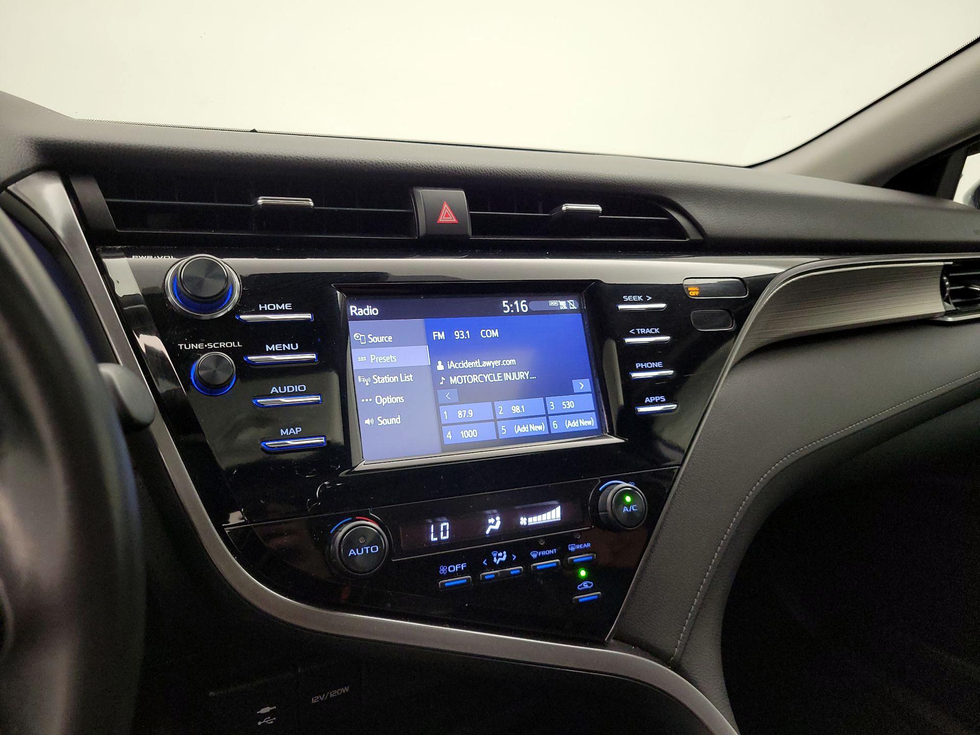 Thumbnail: 2019 Toyota Camry - 15