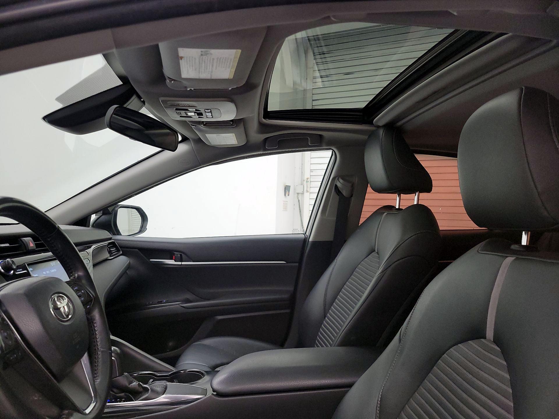 Thumbnail: 2019 Toyota Camry - 19