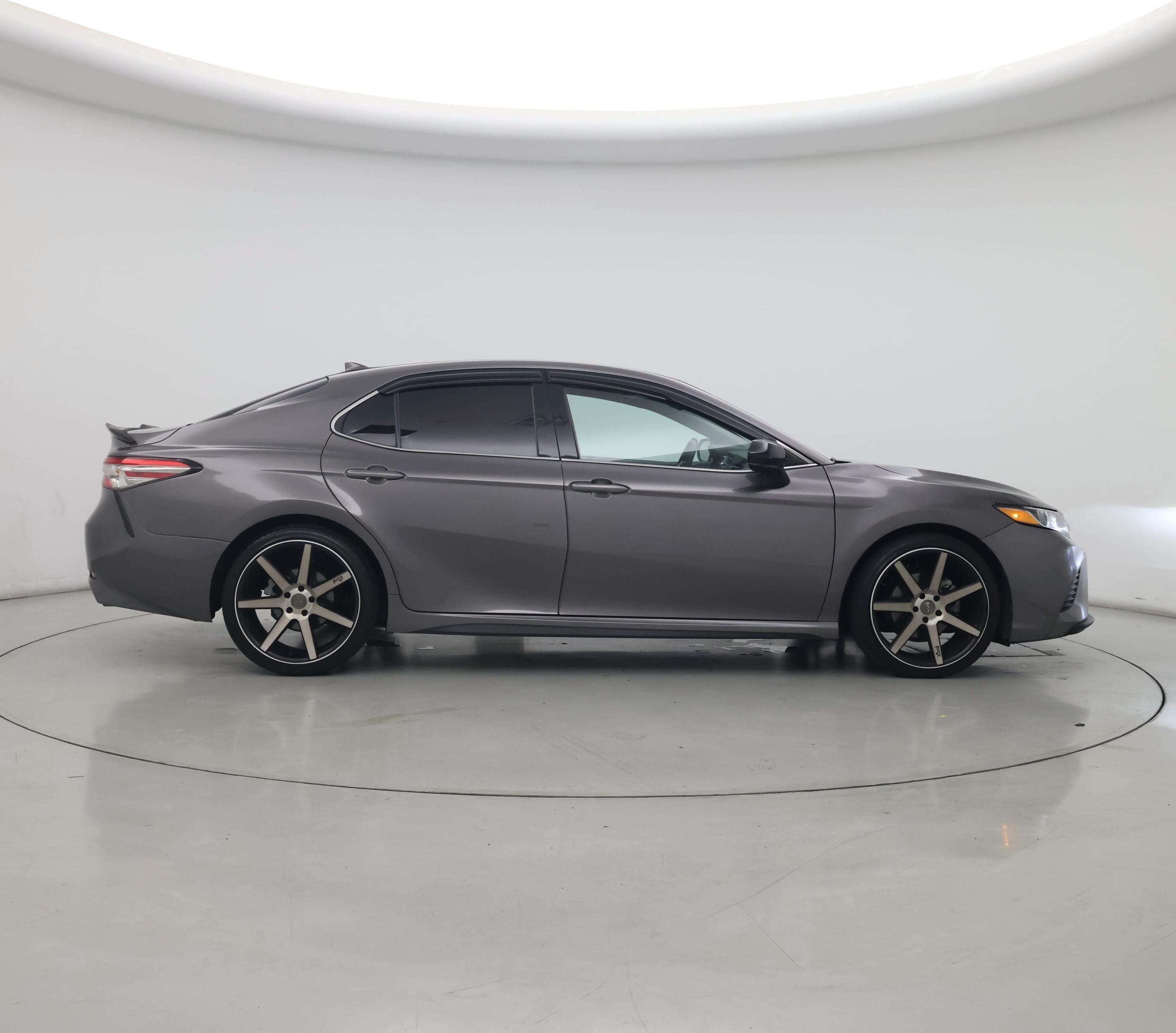 Thumbnail: 2019 Toyota Camry - 7