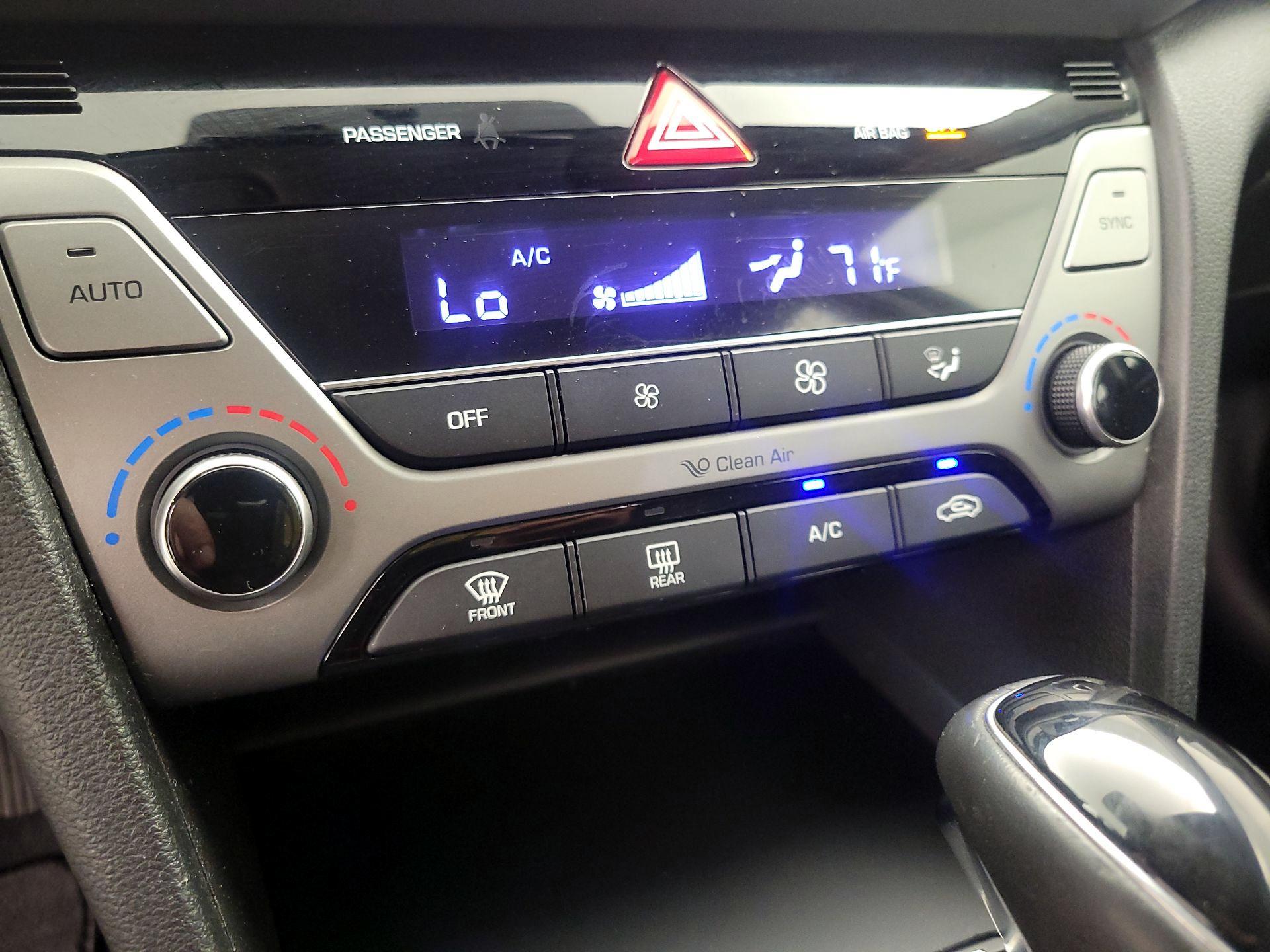 Thumbnail: 2018 Hyundai Elantra - 16