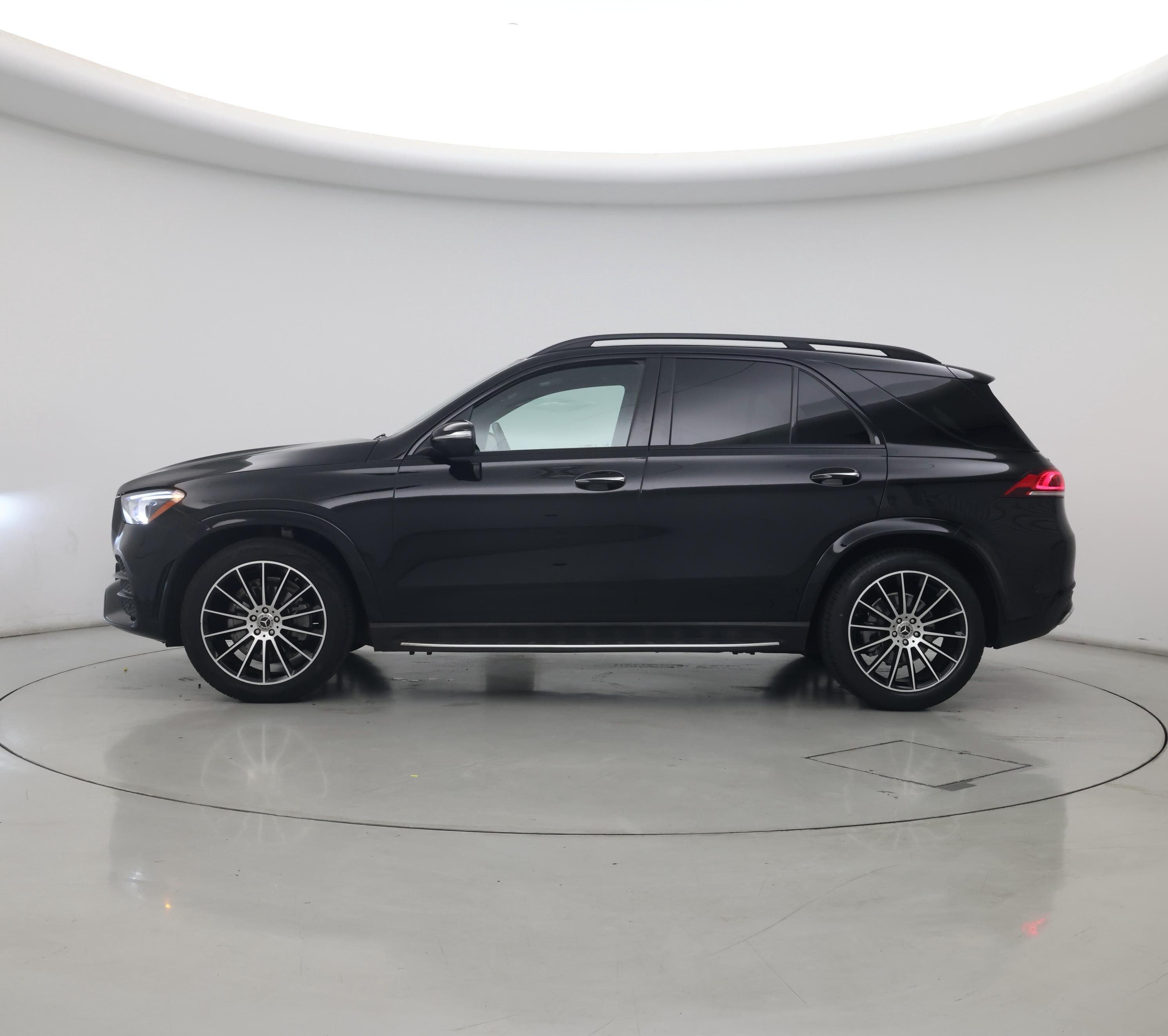 Thumbnail: 2023 Mercedes-Benz GLE - 3