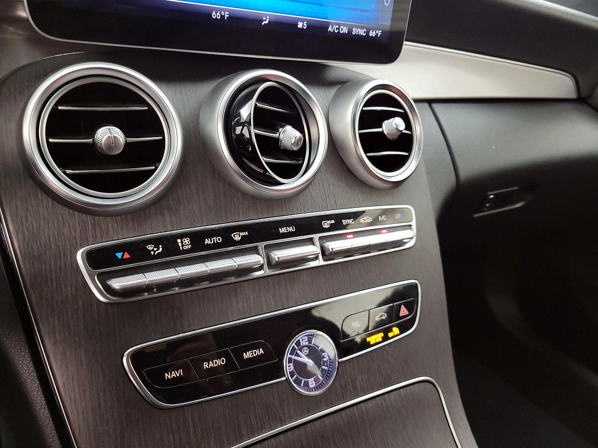 Thumbnail: 2019 Mercedes-Benz C-Class - 16