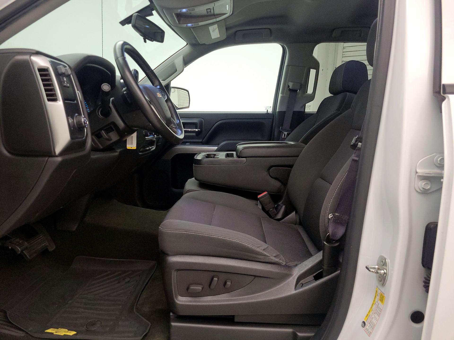 Thumbnail: 2015 Chevrolet Silverado 1500 - 11