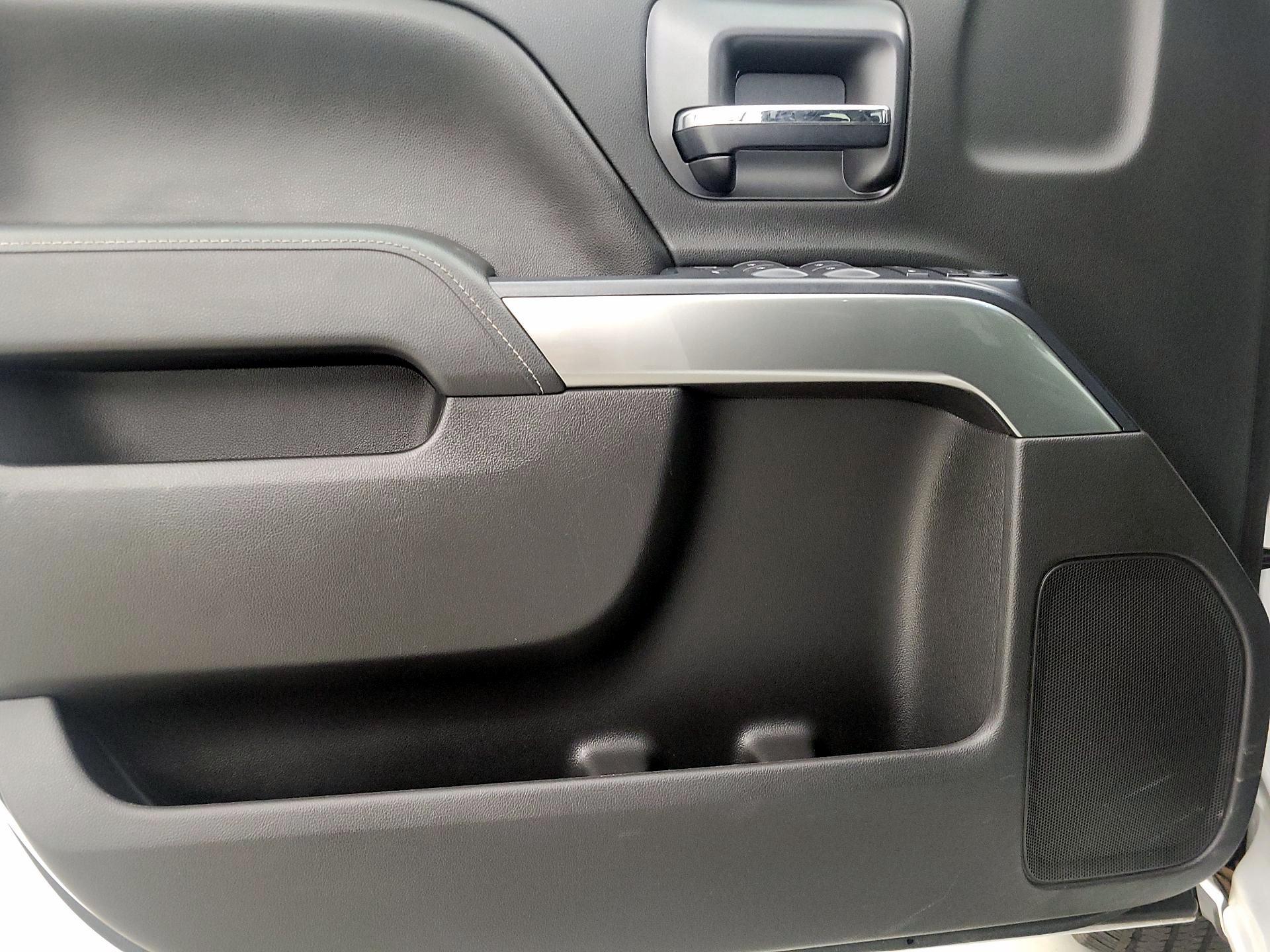 Thumbnail: 2015 Chevrolet Silverado 1500 - 12