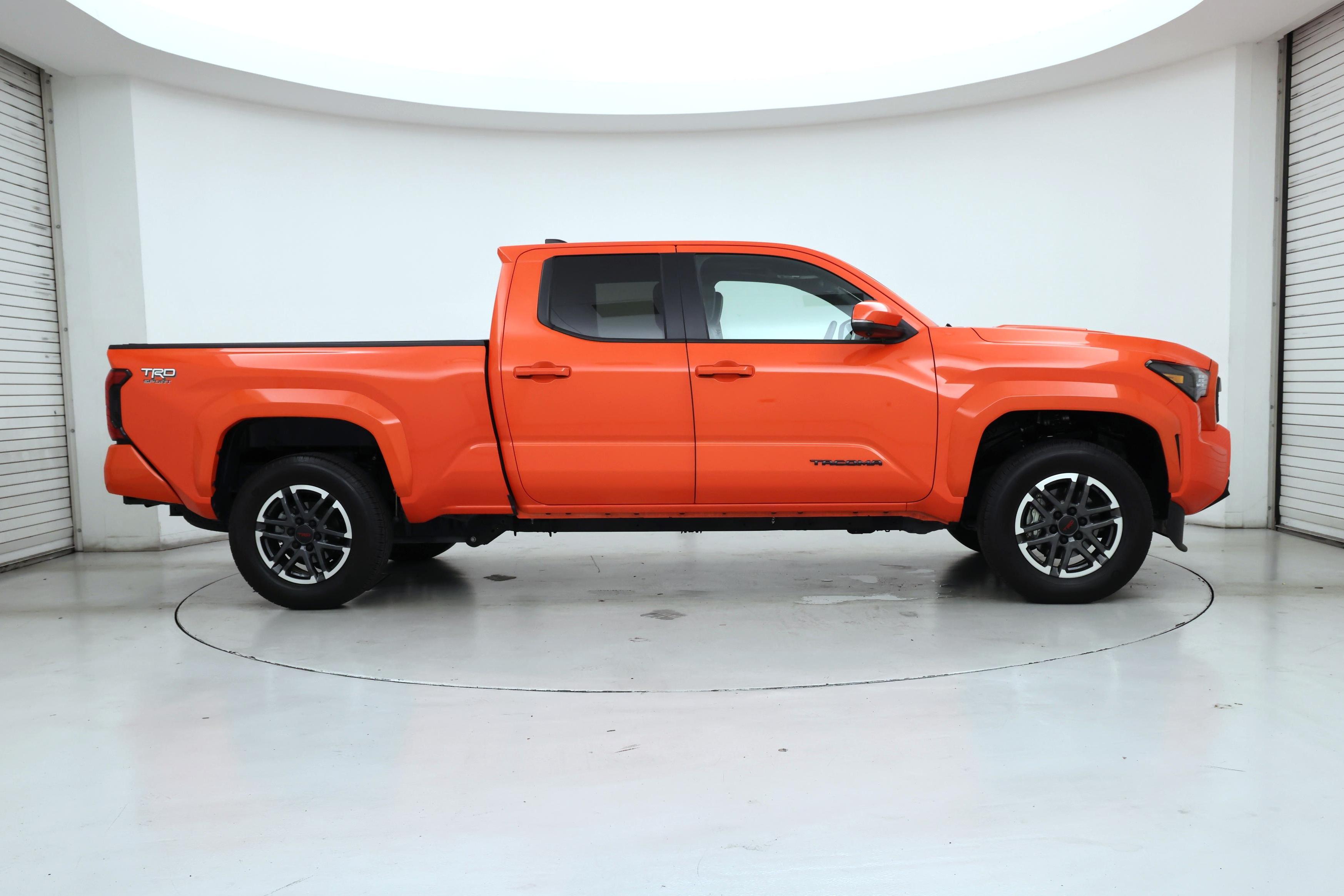 Thumbnail: 2024 Toyota Tacoma - 7