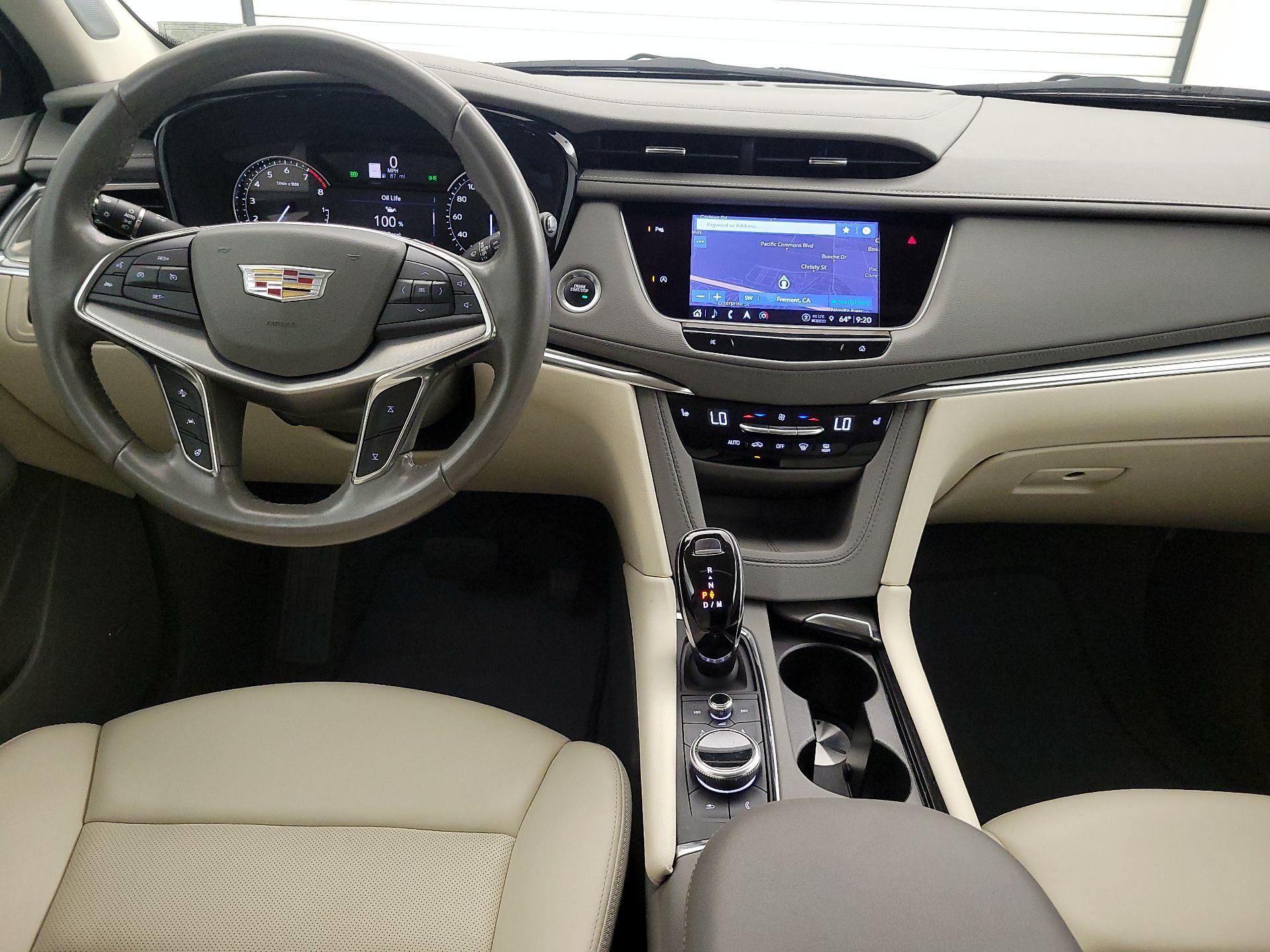 Thumbnail: 2022 Cadillac XT5 - 9