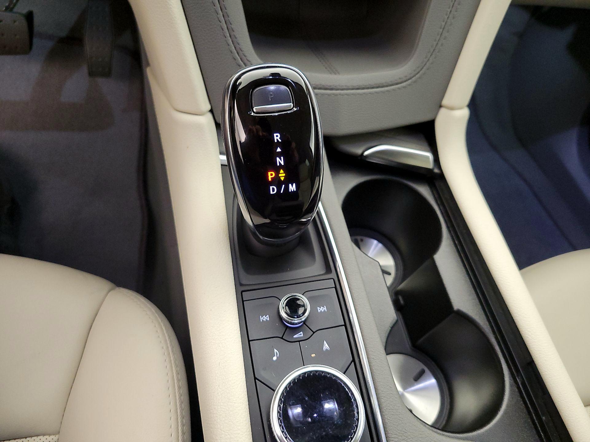 Thumbnail: 2022 Cadillac XT5 - 18