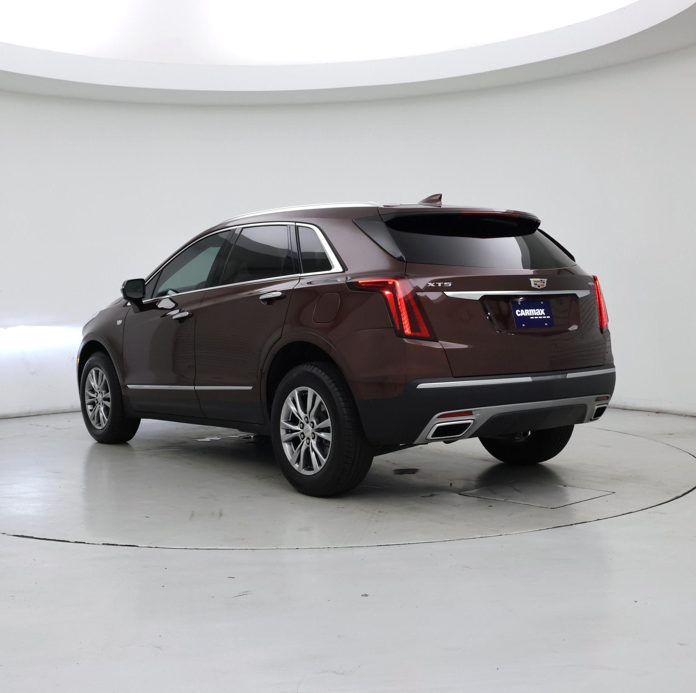 Thumbnail: 2022 Cadillac XT5 - 2