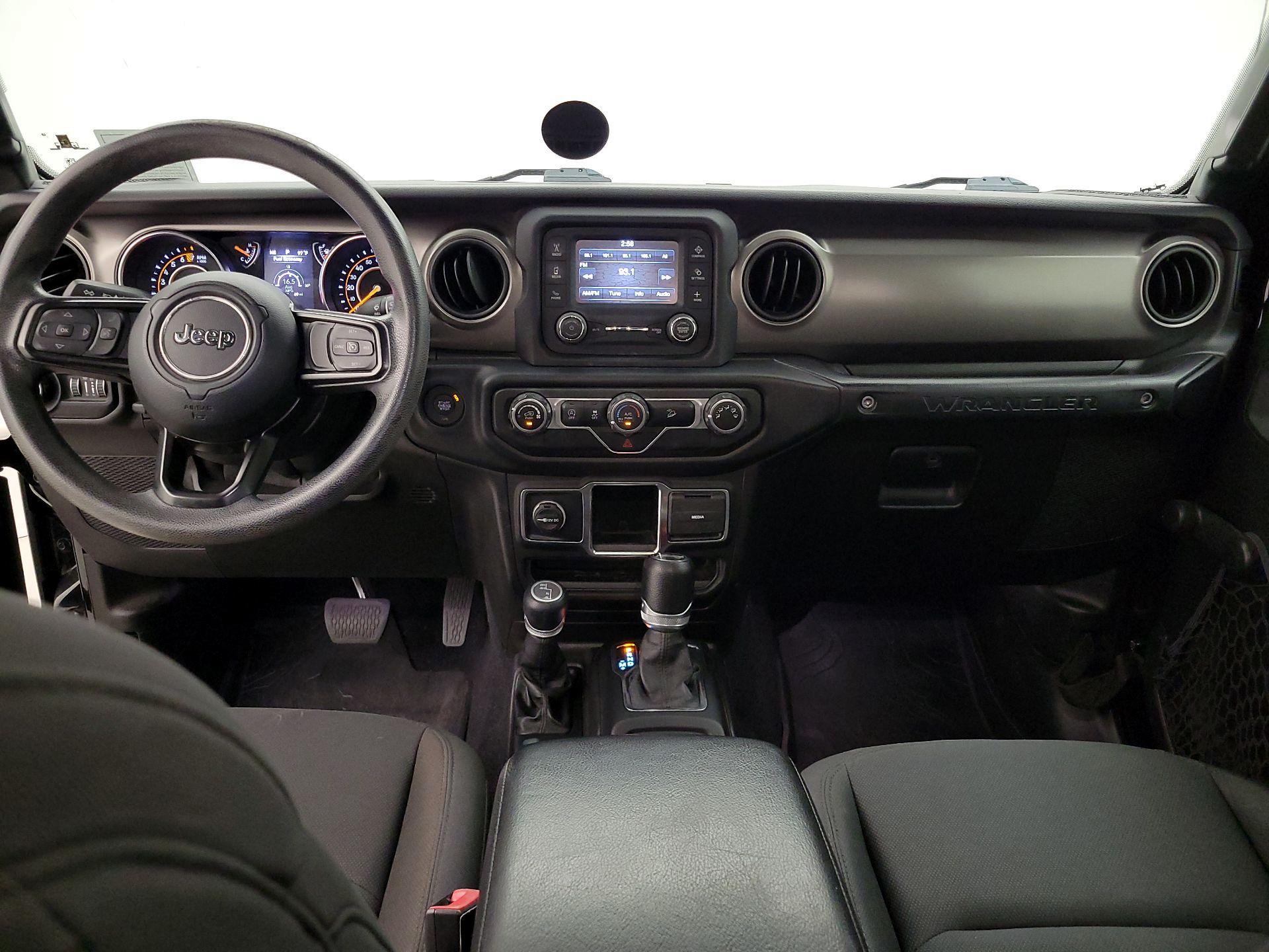 Thumbnail: 2019 Jeep Wrangler - 9