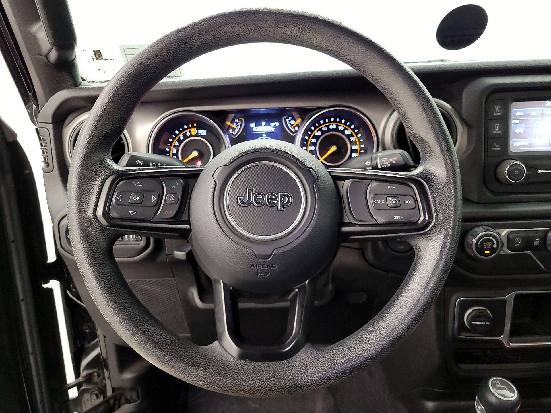 Thumbnail: 2019 Jeep Wrangler - 10
