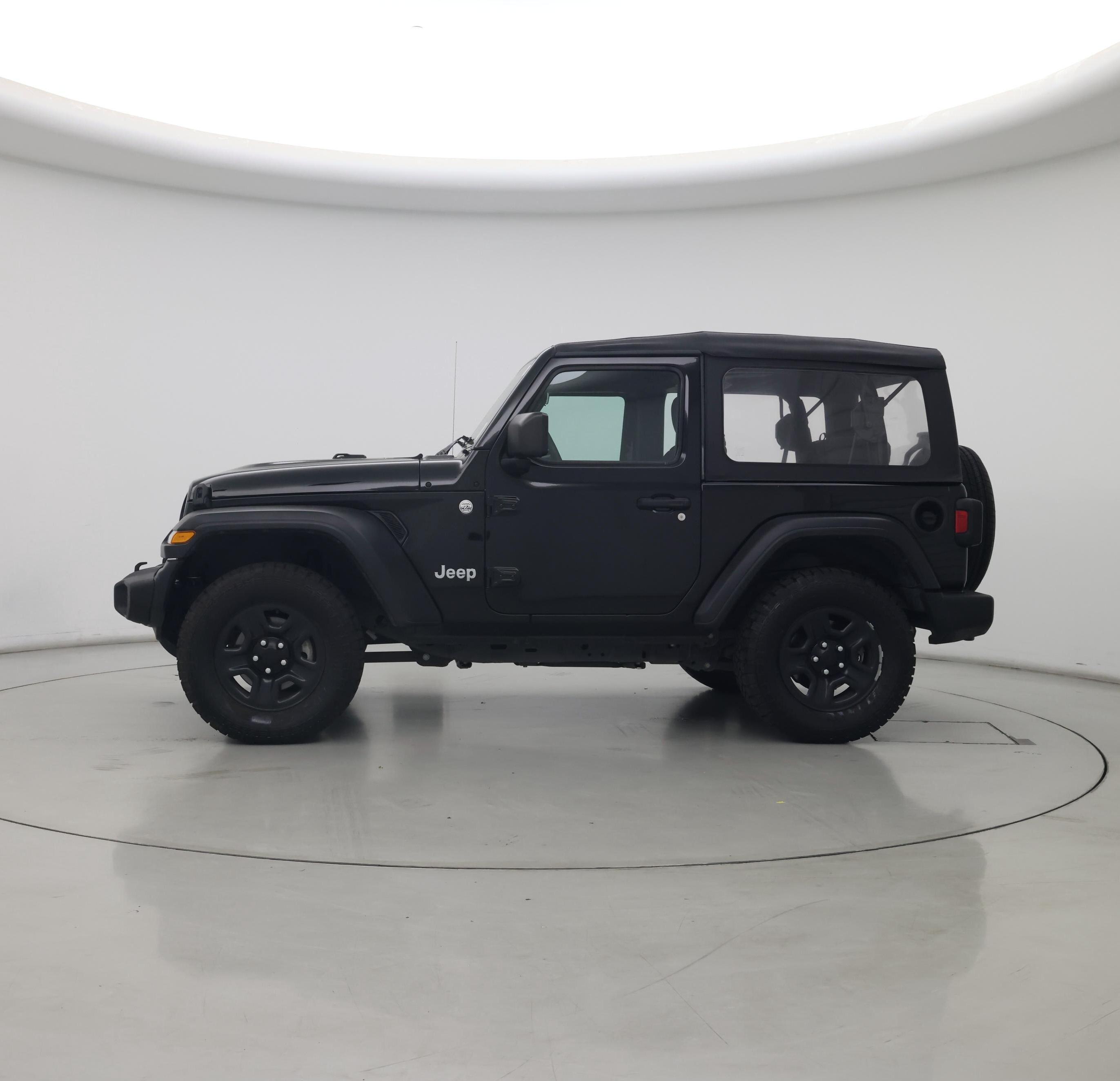 Thumbnail: 2019 Jeep Wrangler - 3