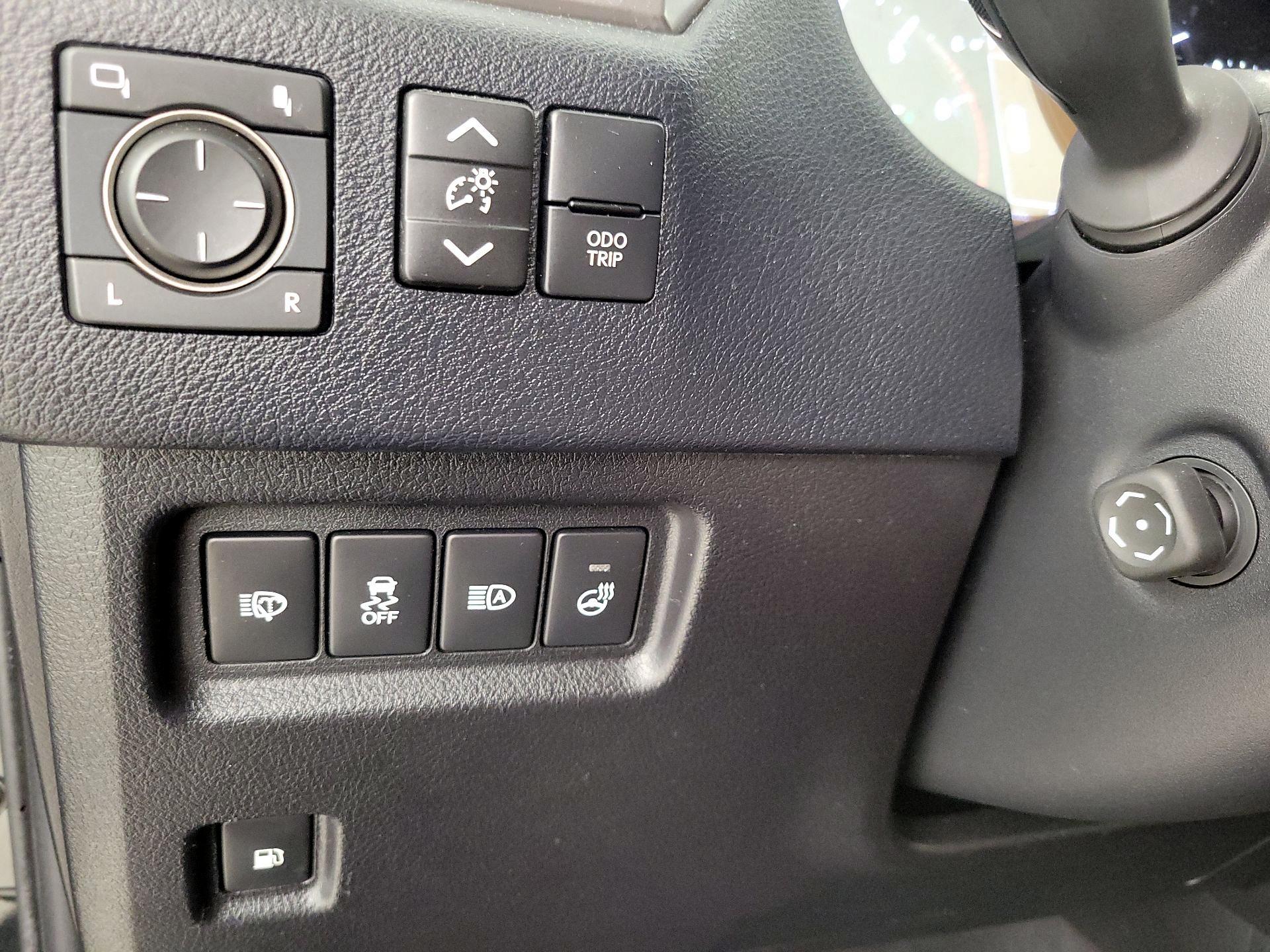 Thumbnail: 2022 Lexus GX - 13