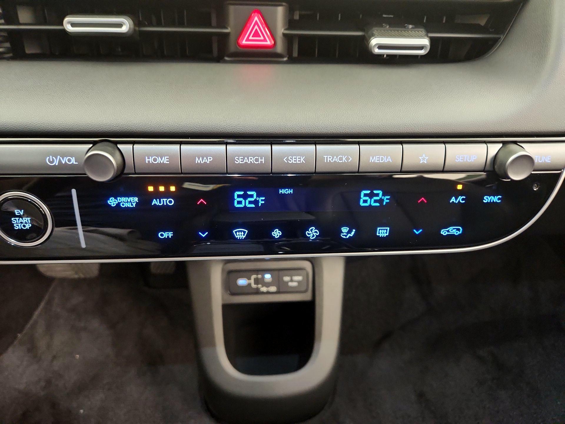 Thumbnail: 2025 Hyundai Ioniq 5 - 17