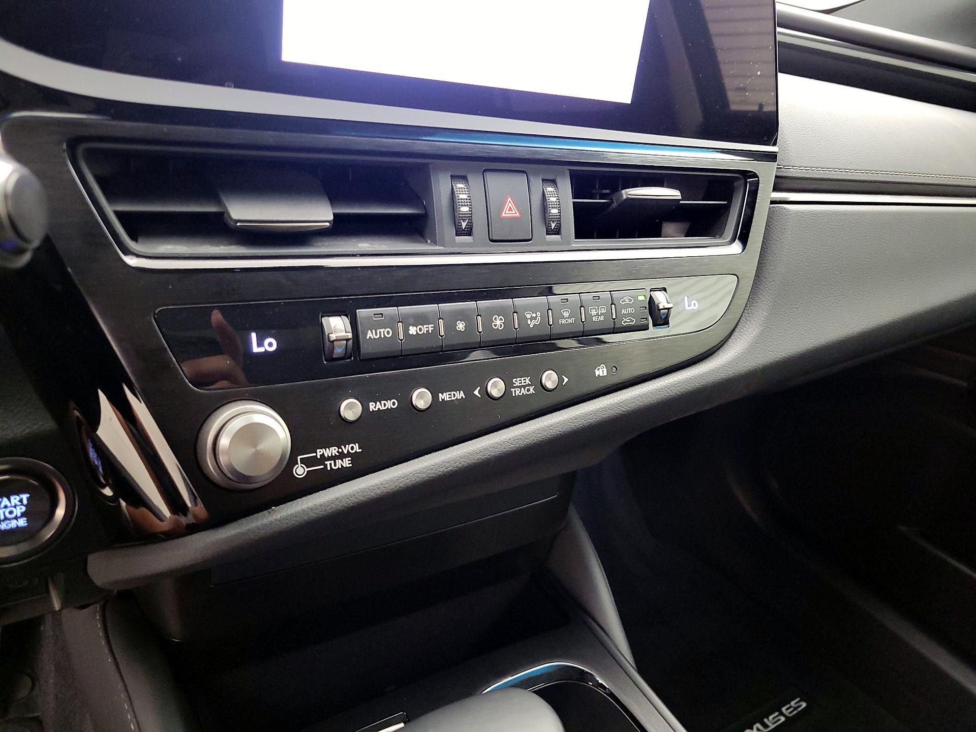 Thumbnail: 2023 Lexus ES - 14