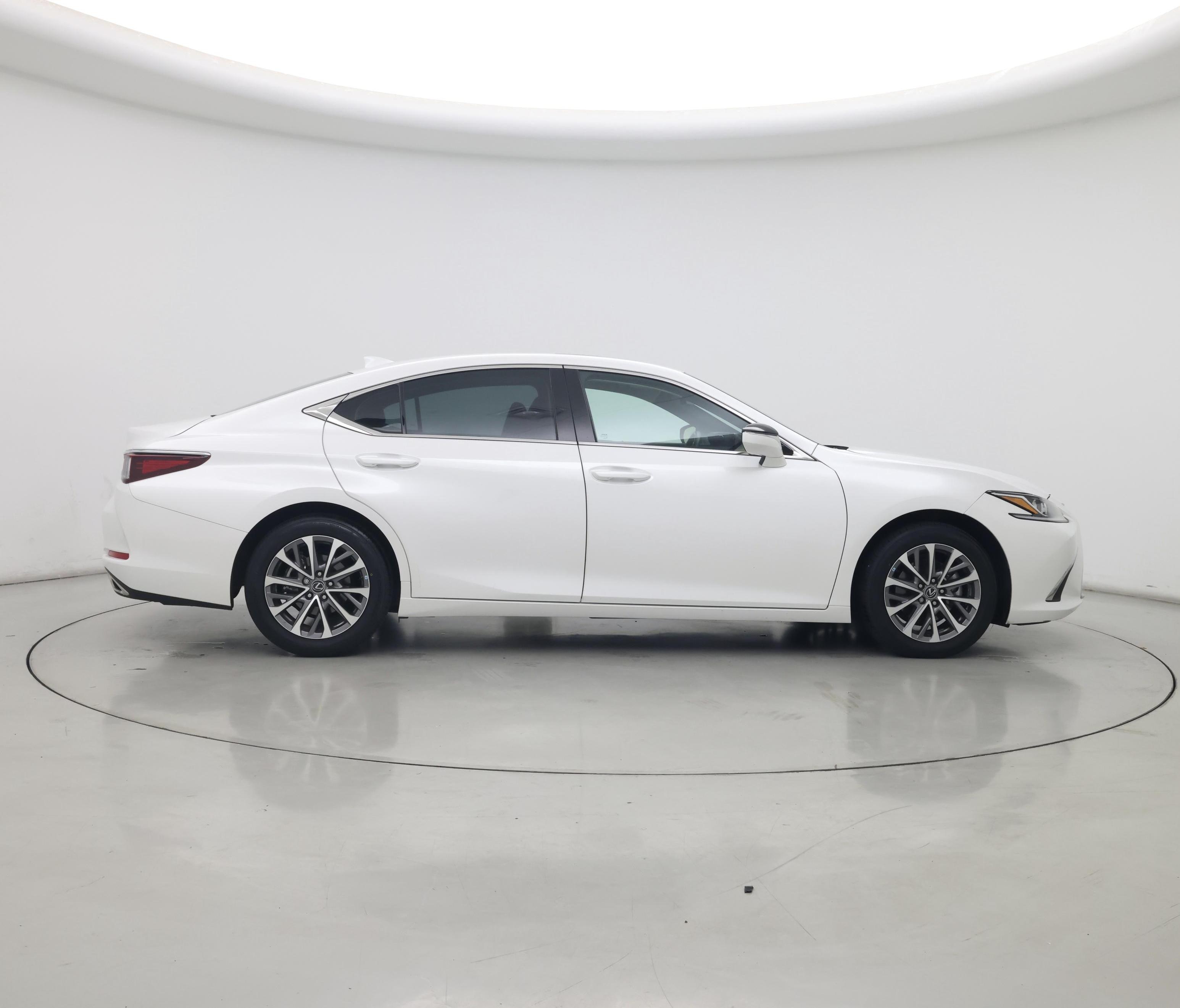 Thumbnail: 2023 Lexus ES - 7