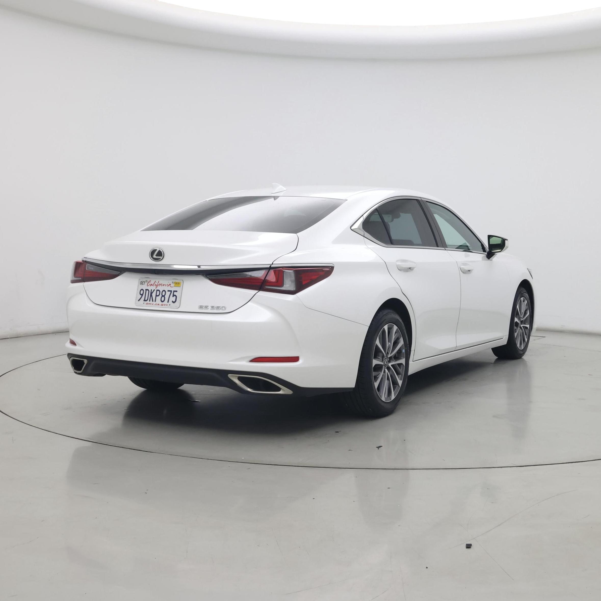 Thumbnail: 2023 Lexus ES - 8
