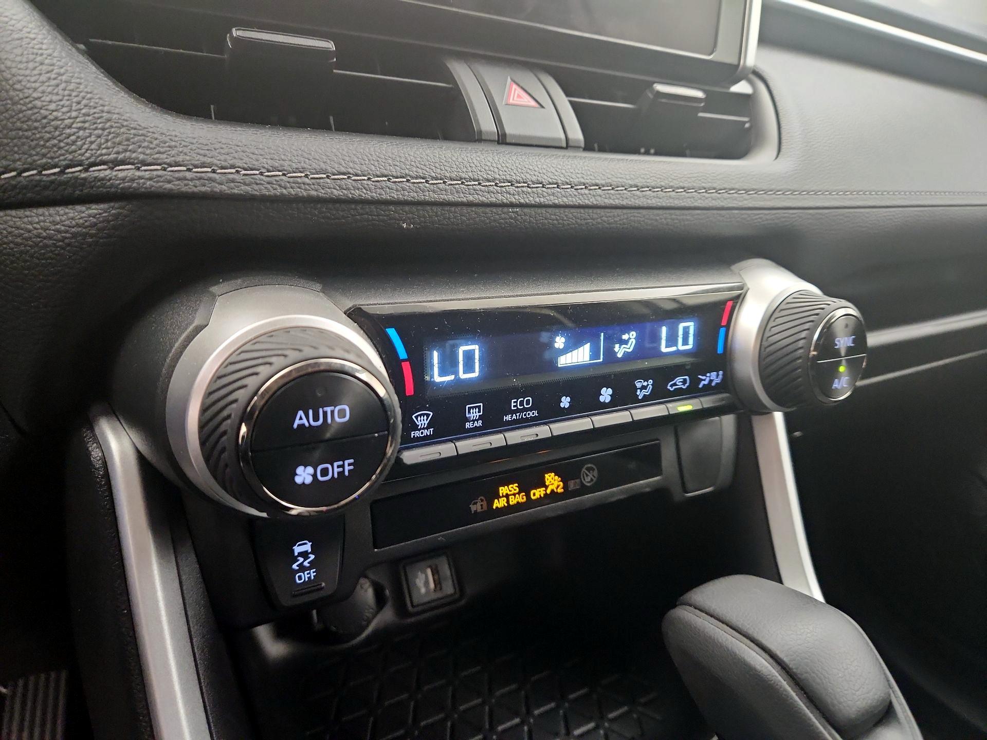 Thumbnail: 2024 Toyota RAV4 - 16