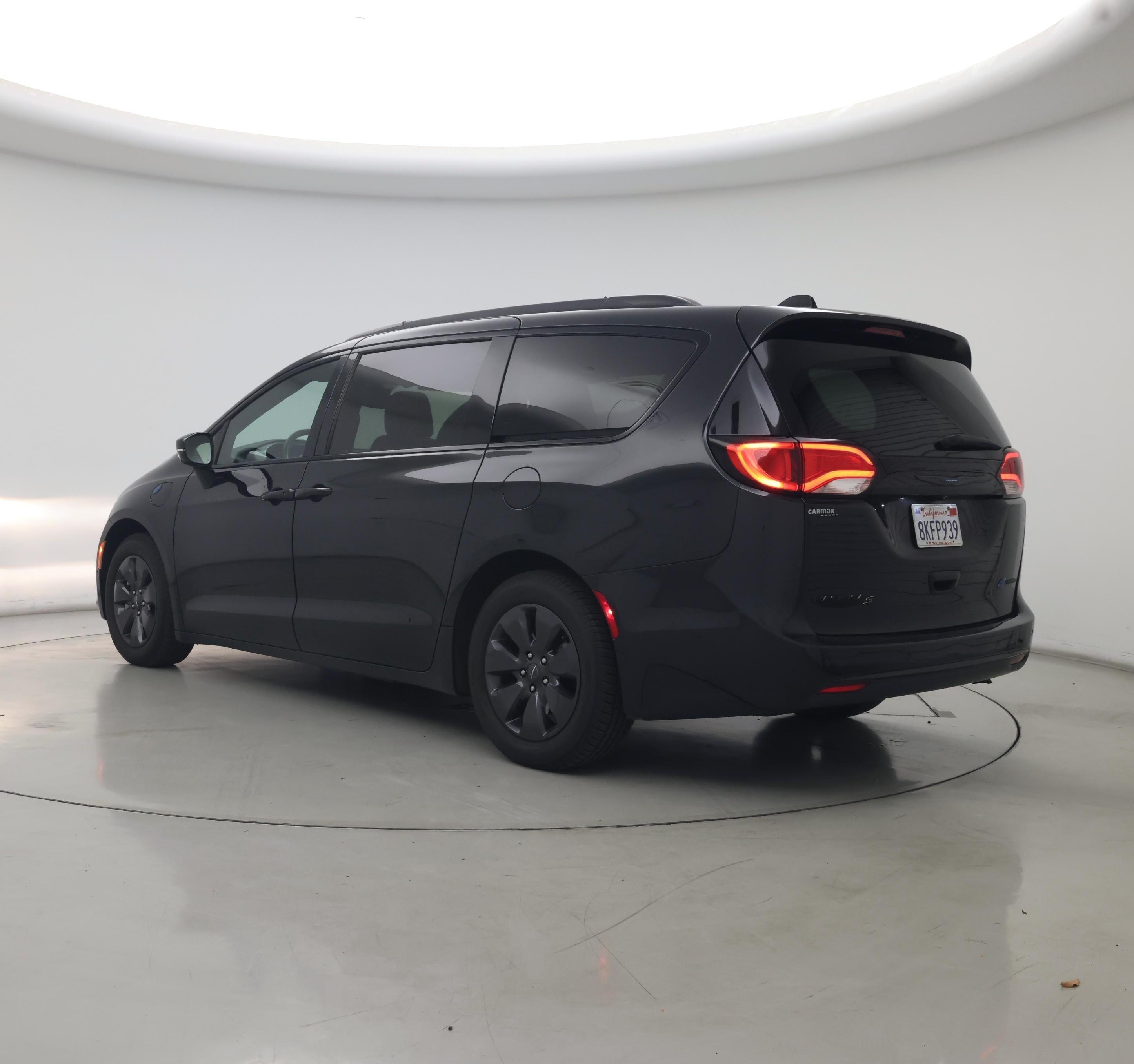 Thumbnail: 2019 Chrysler Pacifica - 2