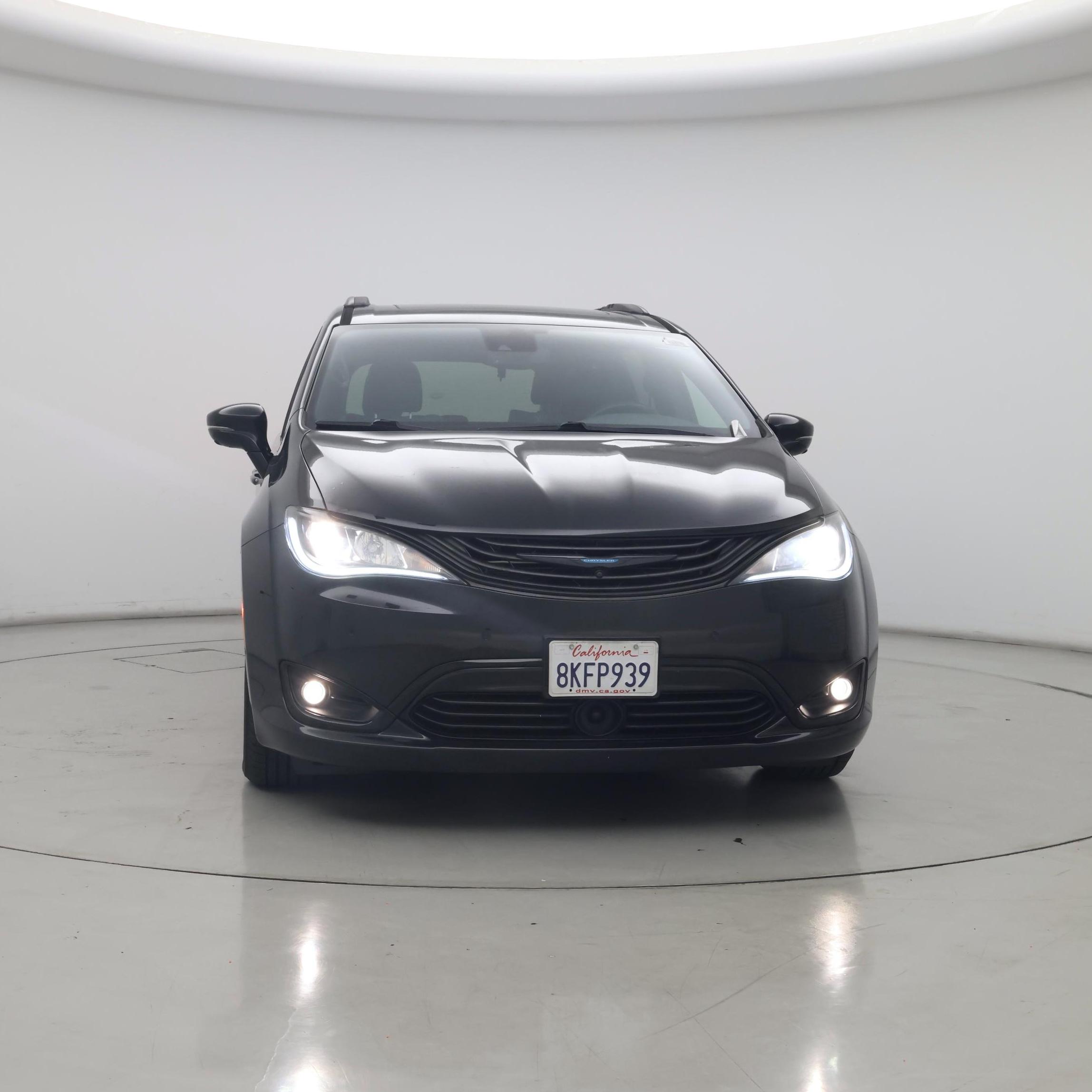 Thumbnail: 2019 Chrysler Pacifica - 5