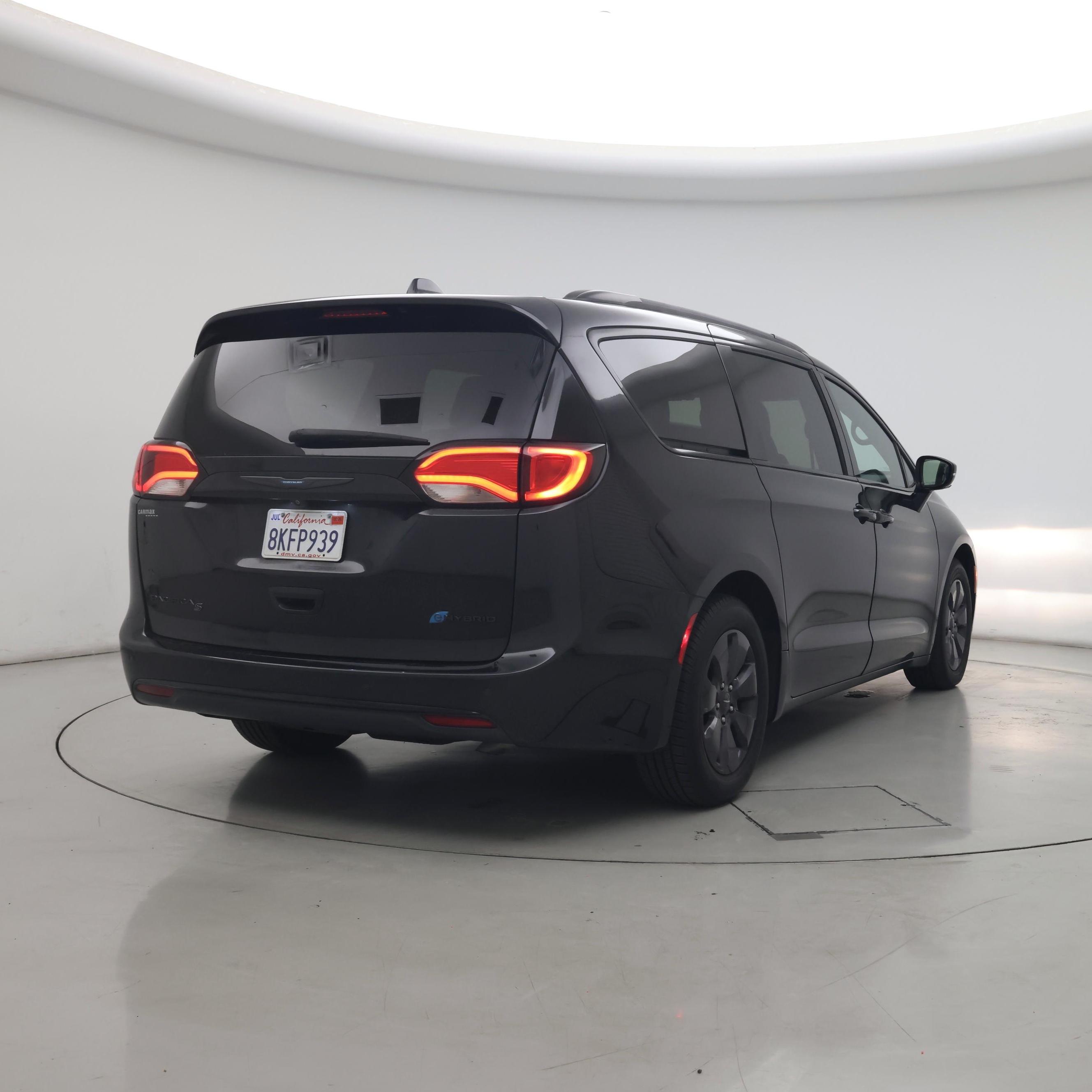 Thumbnail: 2019 Chrysler Pacifica - 8