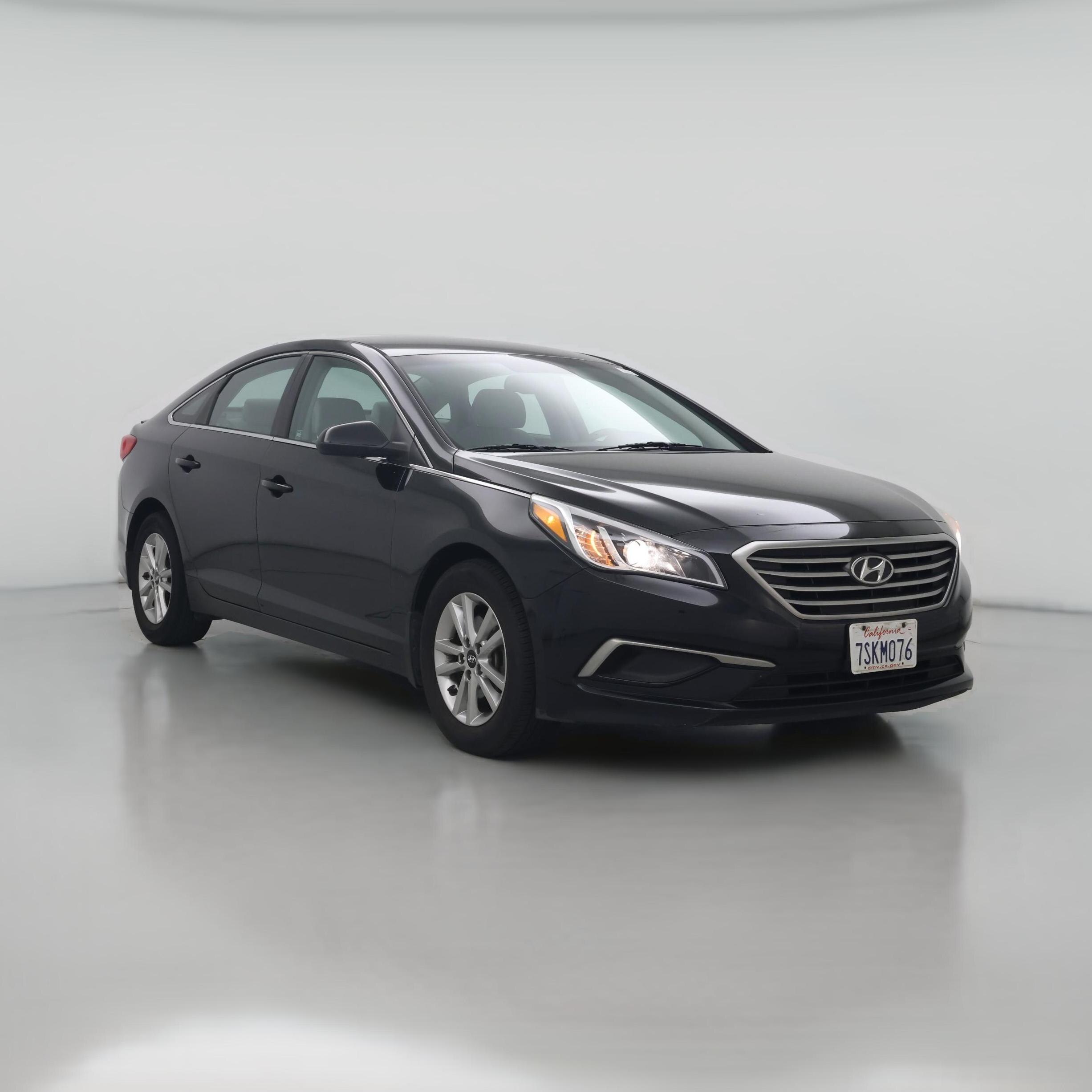 Thumbnail: 2016 Hyundai Sonata - 1