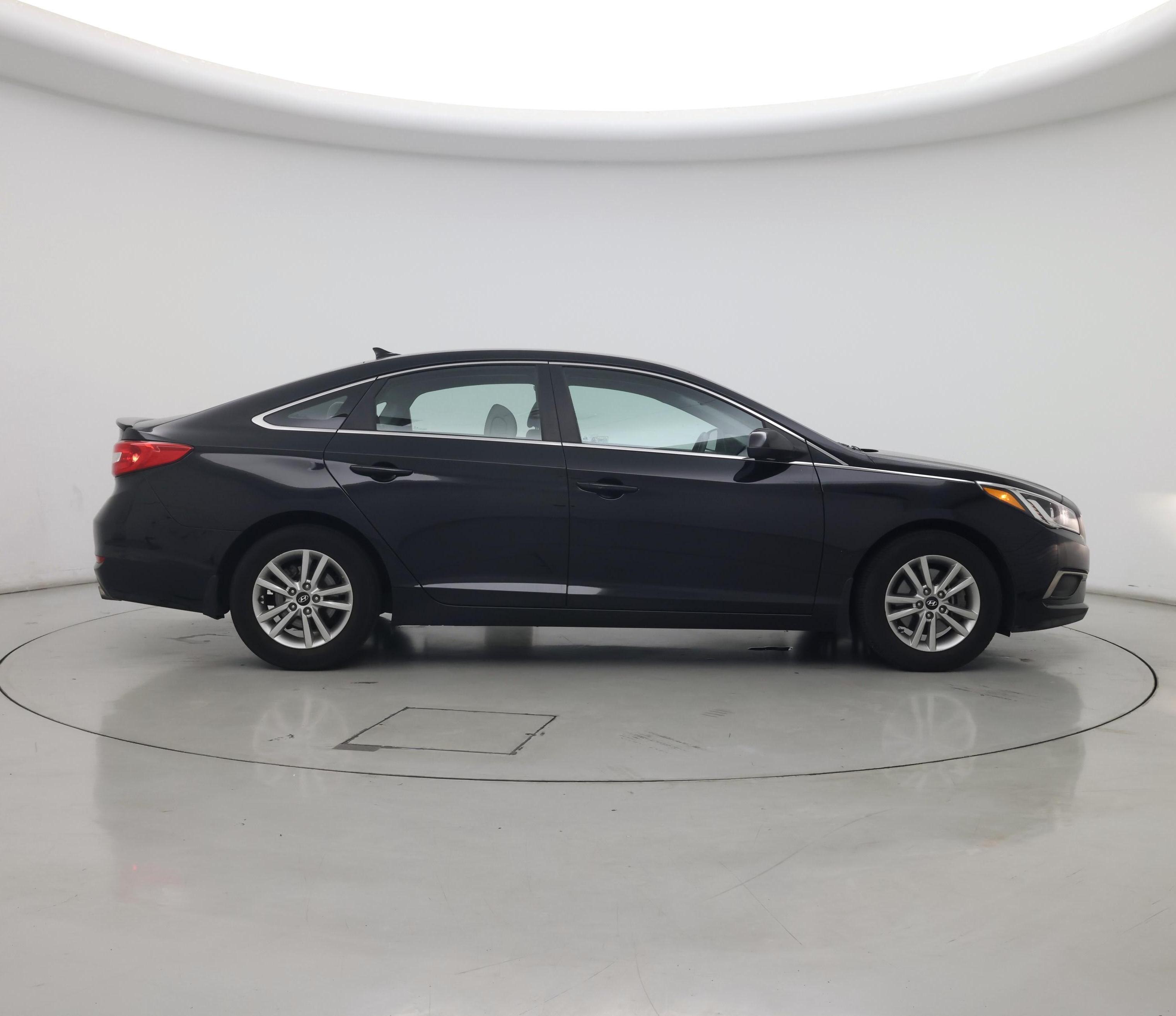 Thumbnail: 2016 Hyundai Sonata - 7