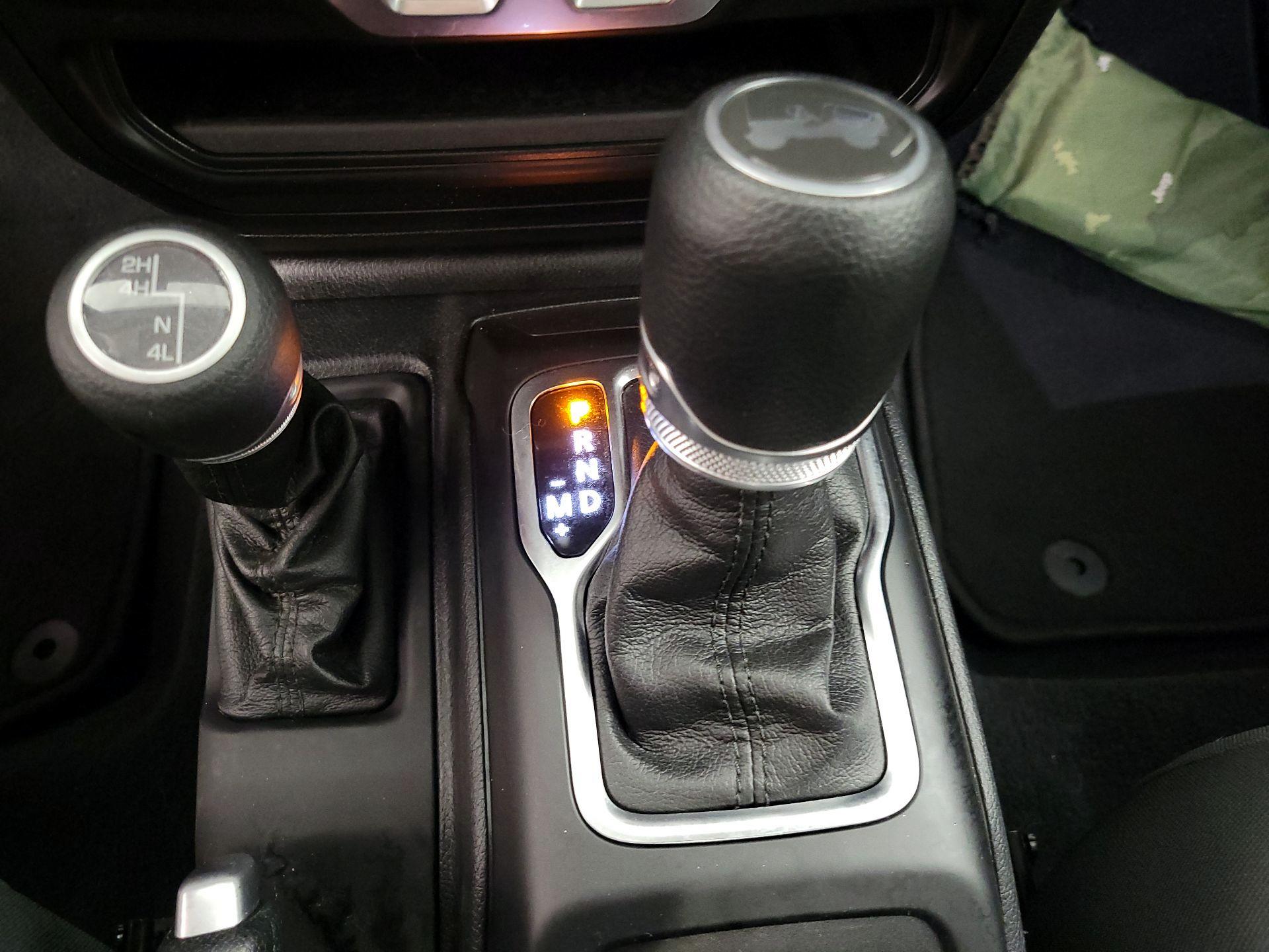 Thumbnail: 2021 Jeep Wrangler - 17