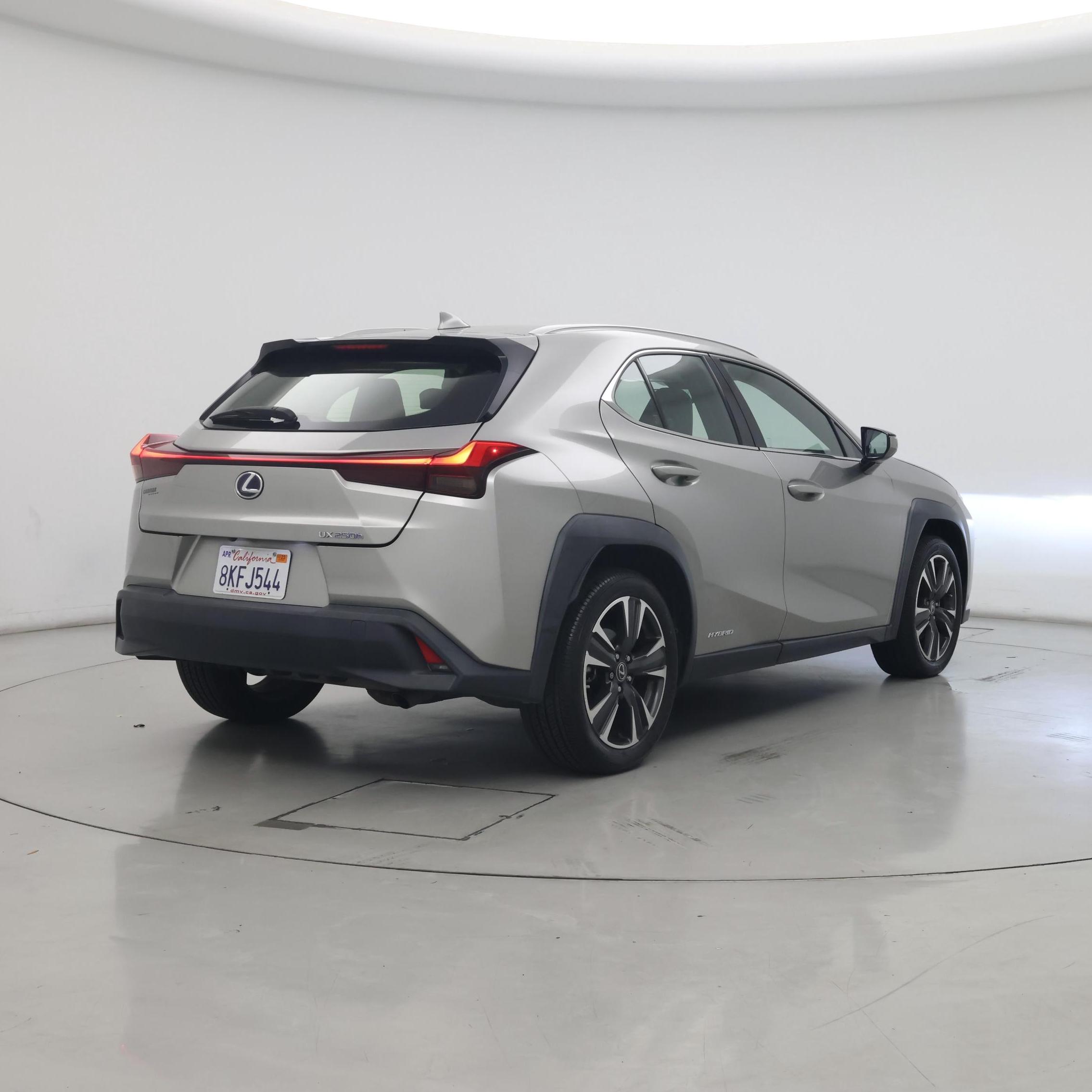 Thumbnail: 2019 Lexus UX - 8