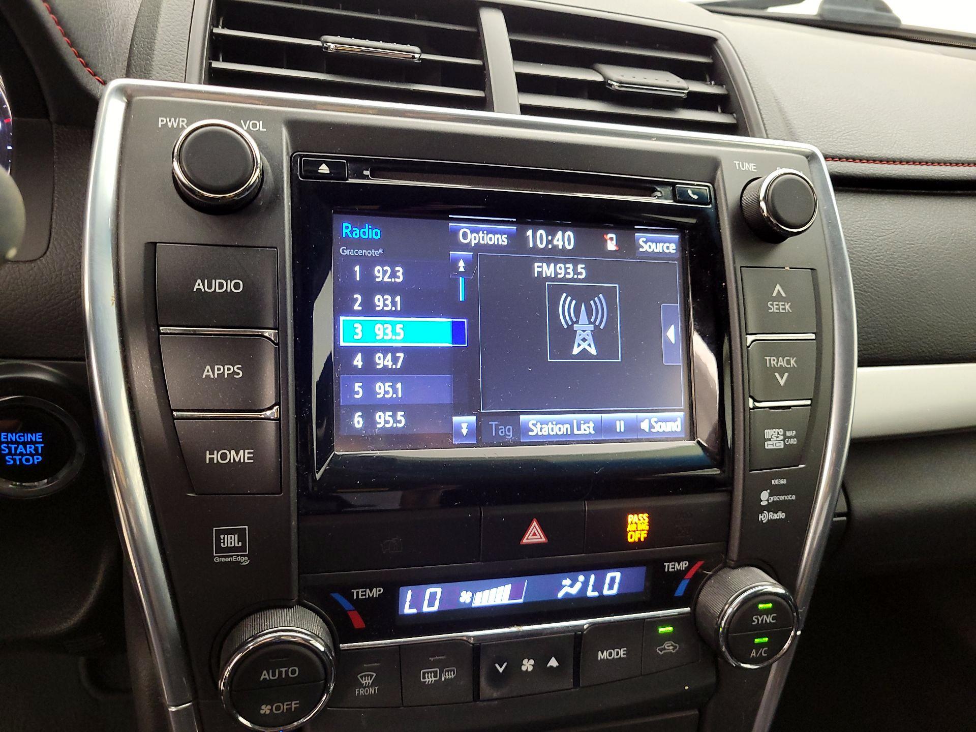 Thumbnail: 2015 Toyota Camry - 16