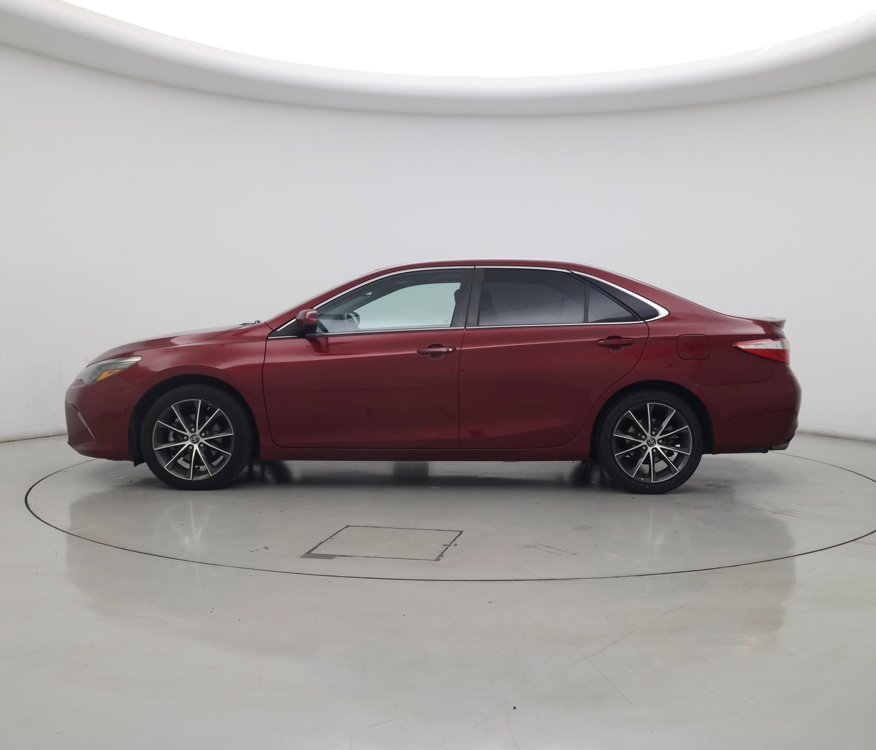 Thumbnail: 2015 Toyota Camry - 3