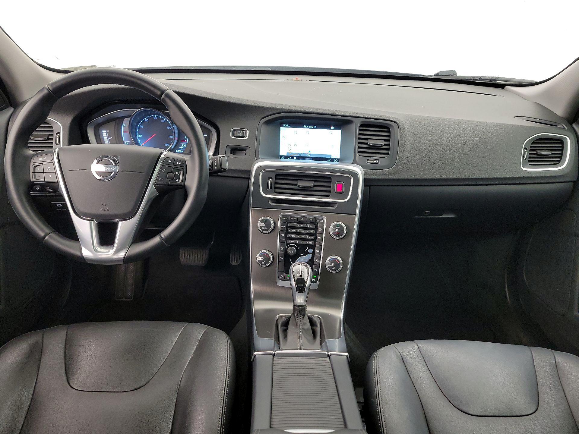 Thumbnail: 2015 Volvo S60 - 9