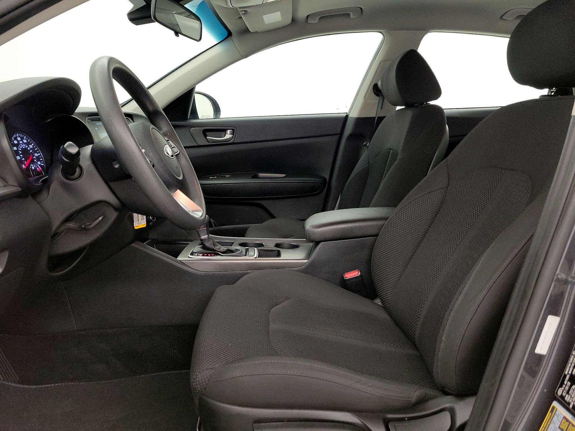 Thumbnail: 2019 Kia Optima - 11