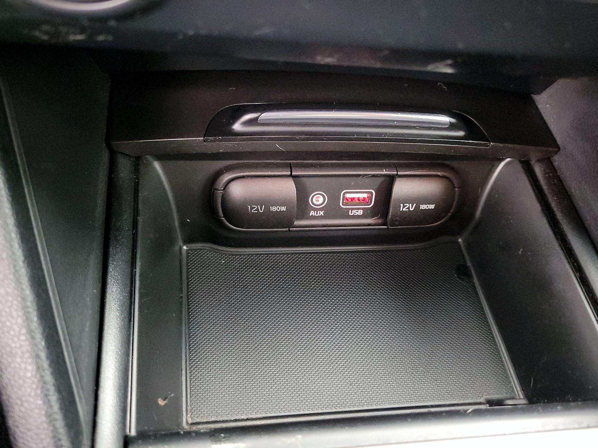 Thumbnail: 2019 Kia Optima - 18