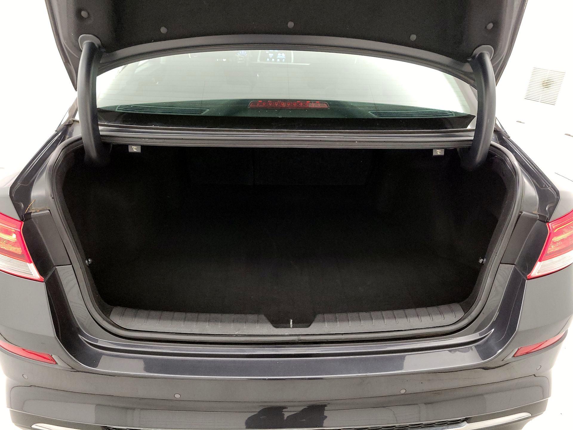 Thumbnail: 2019 Kia Optima - 20