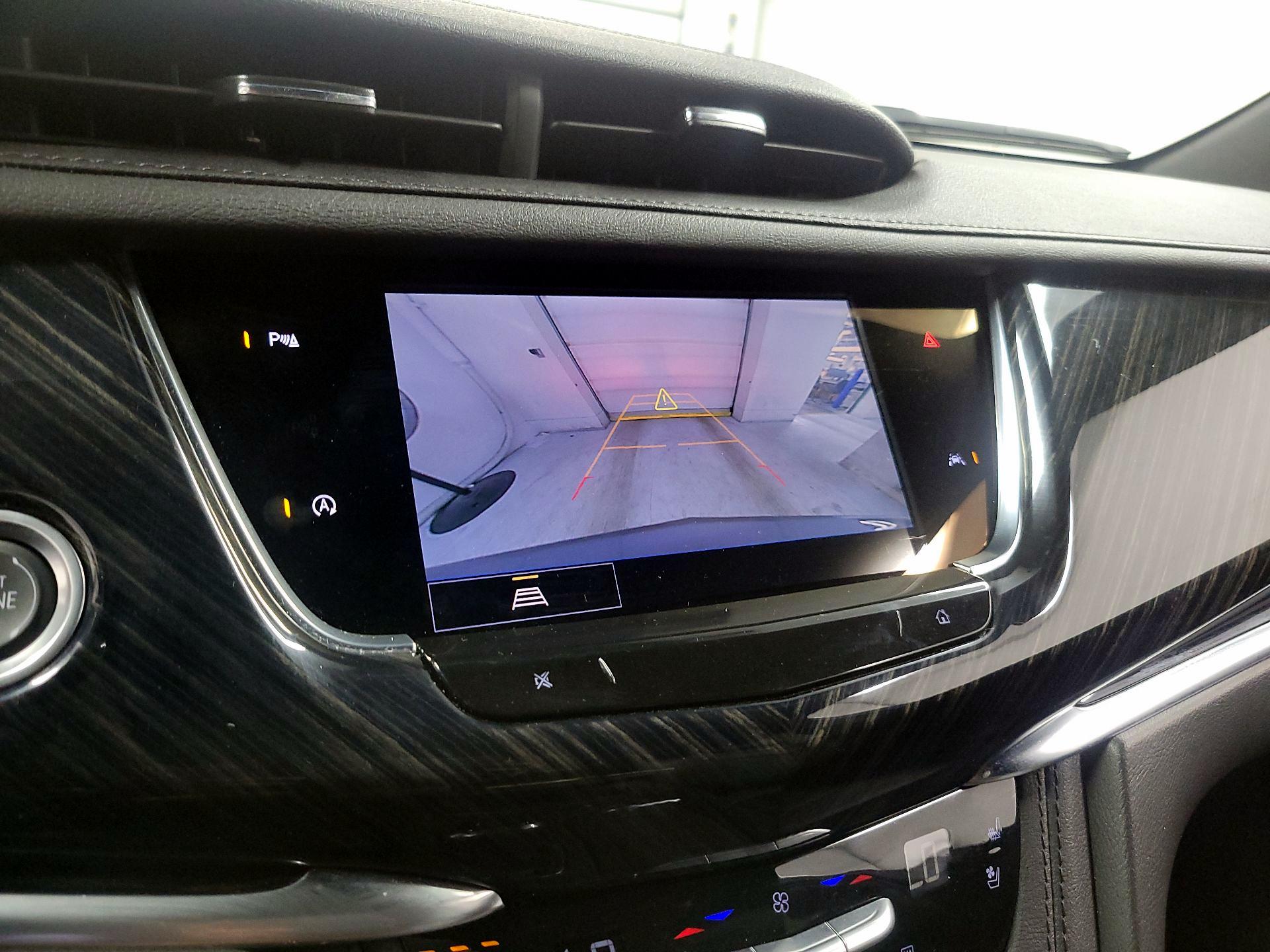 Thumbnail: 2025 Cadillac XT6 - 15