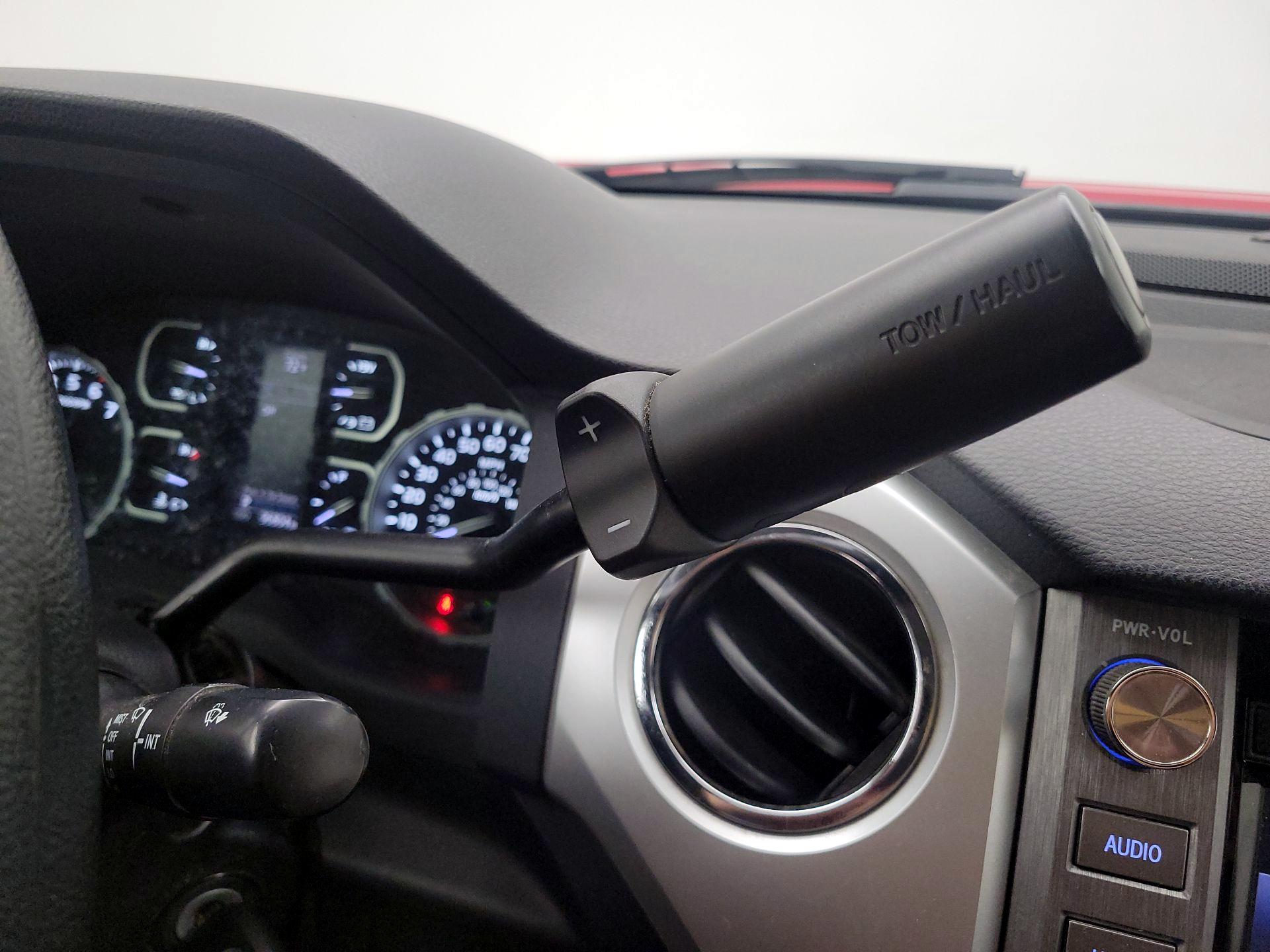 Thumbnail: 2019 Toyota Tundra - 17